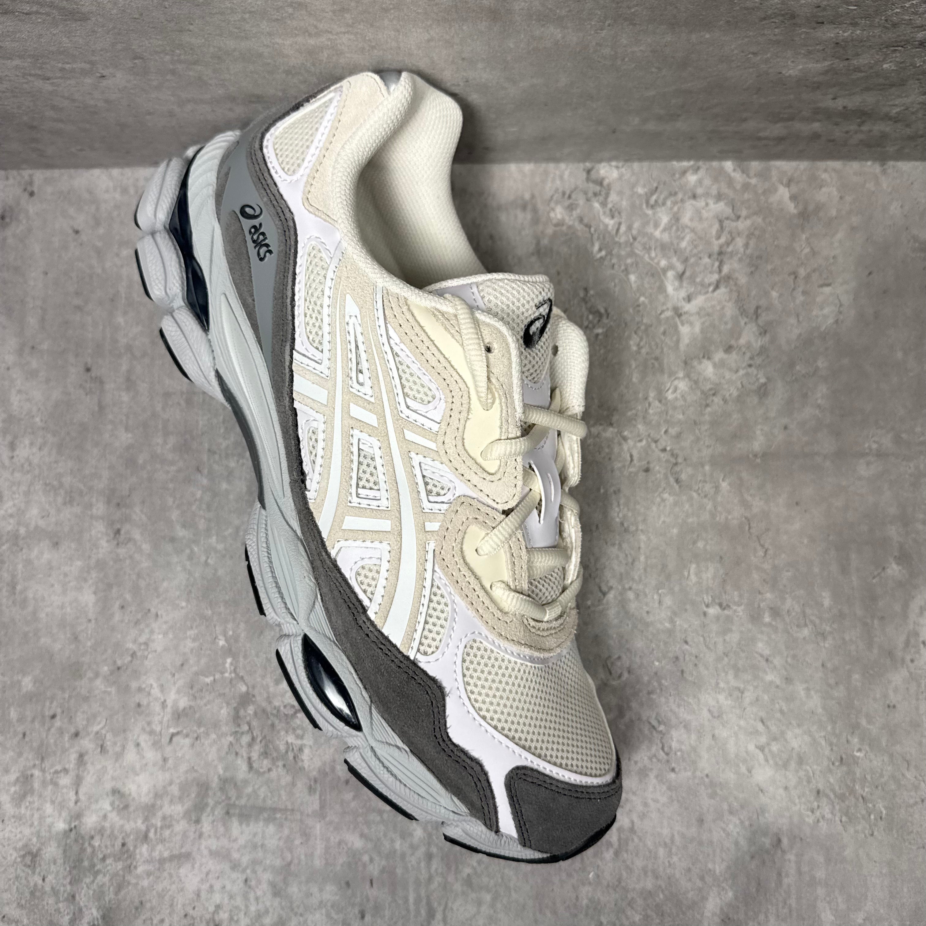 ASICS Gel NYC Cream / White