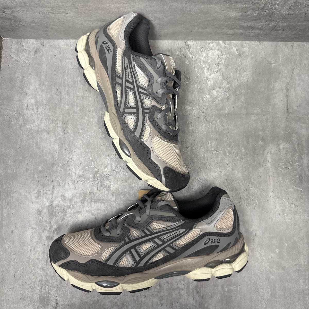 ASICS Gel-NYC 'Oatmeal / Obsidian' - Cheshire Creps