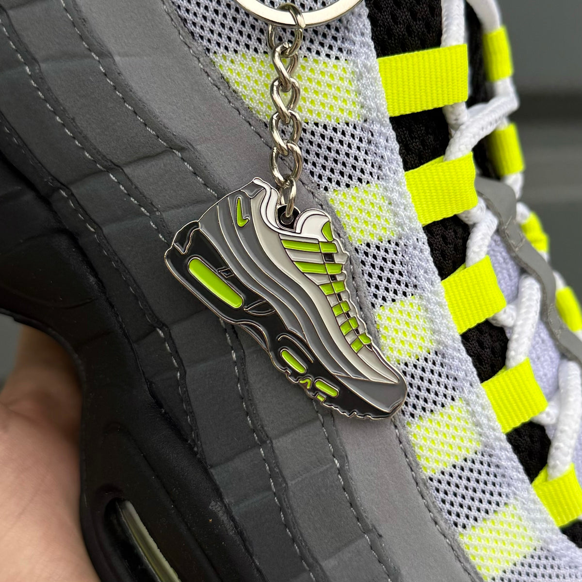 Air Max 95 Neon Keyring Metal - Cheshire Creps
