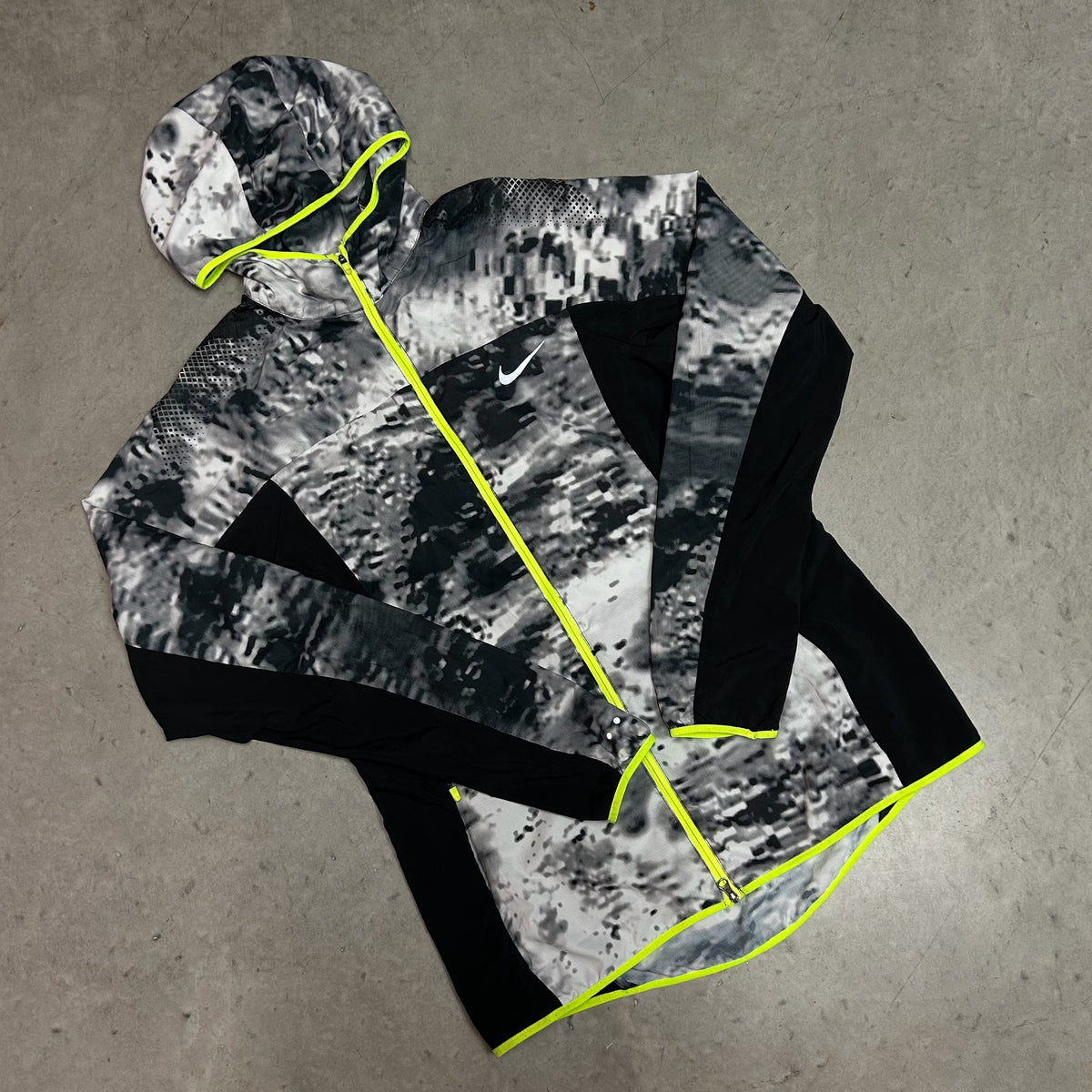 Nike Neon Trail Run Jacket
