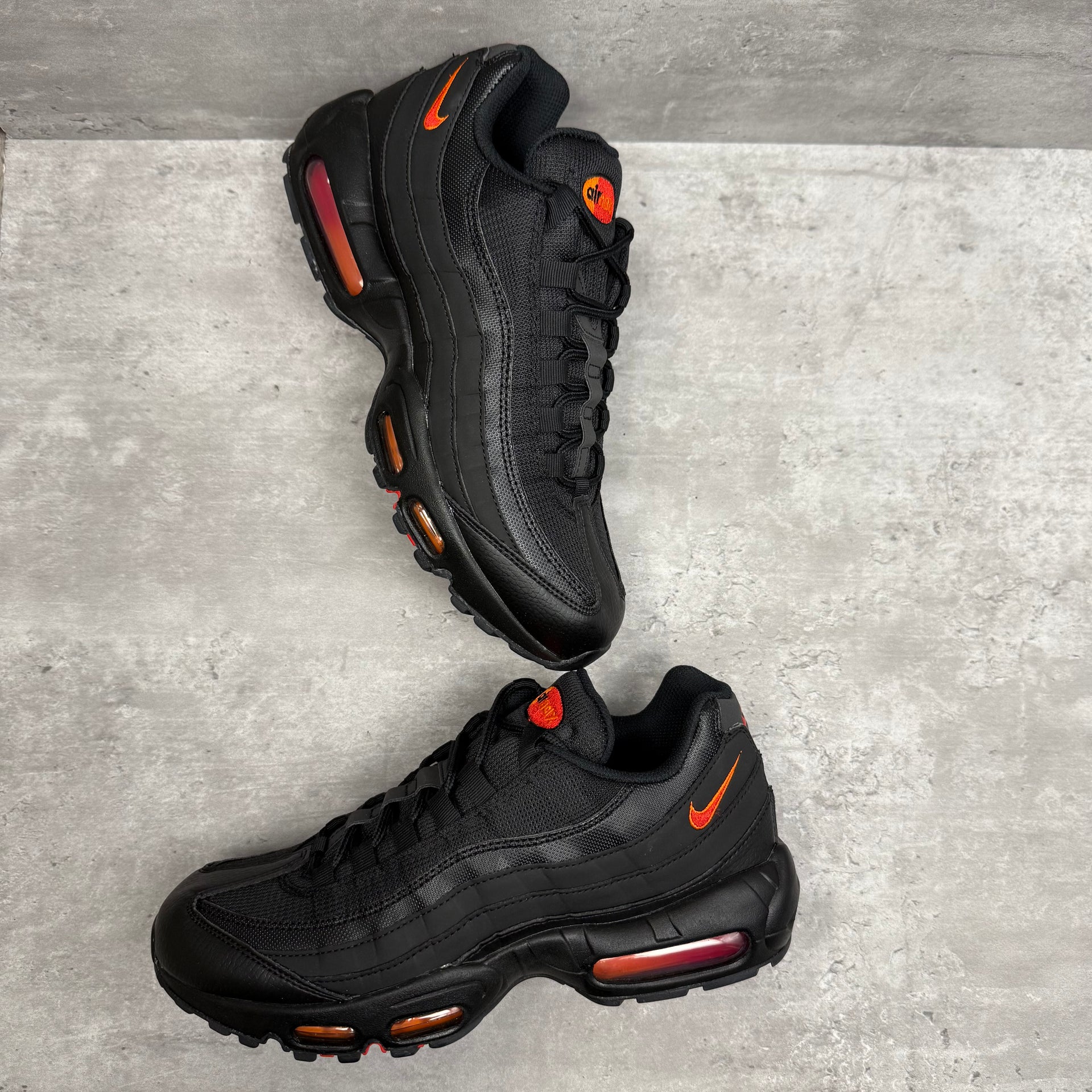 HOT Og Solar Nike 95s Nike Air 95 Red Nike Airmax 95 Fire Red