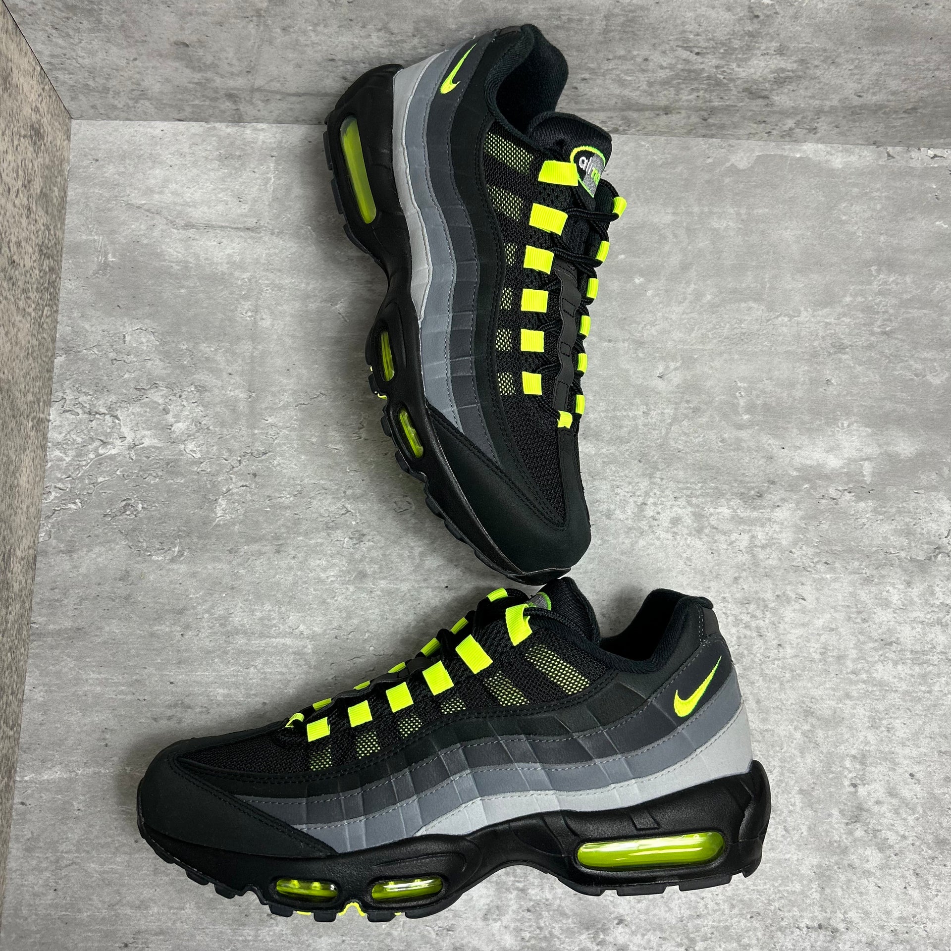 Nike Airmax 95 Reverse Neon Shop the Latest Air Max 95 Releases