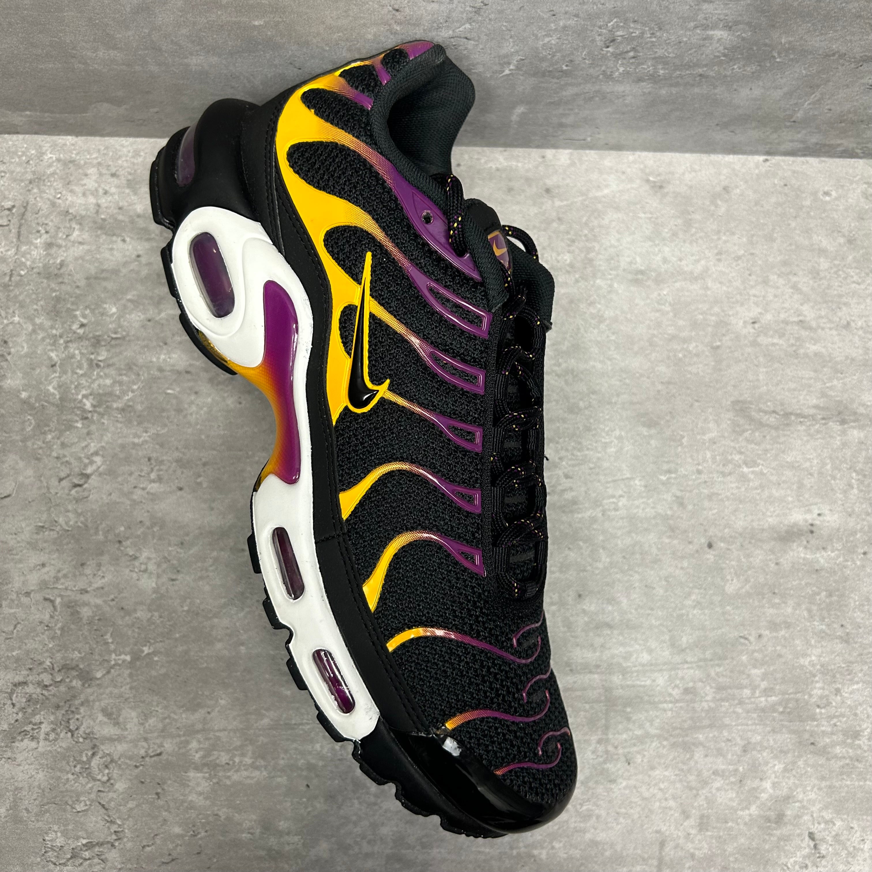 Nike Airmax Plus University Gold