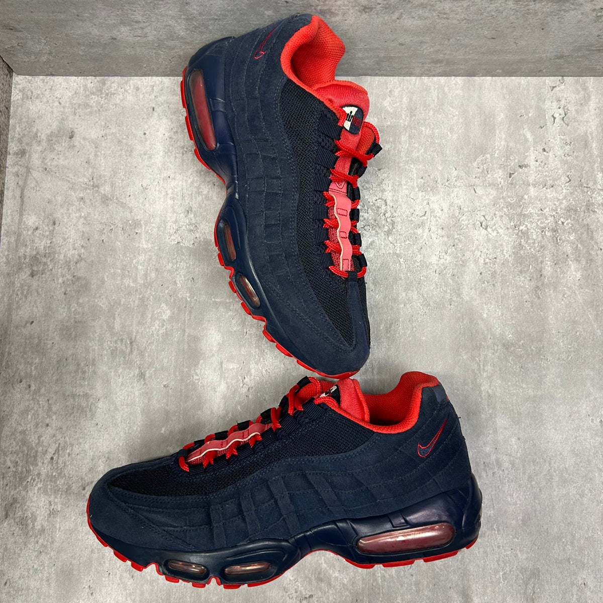 Navy red air max hot sale 95