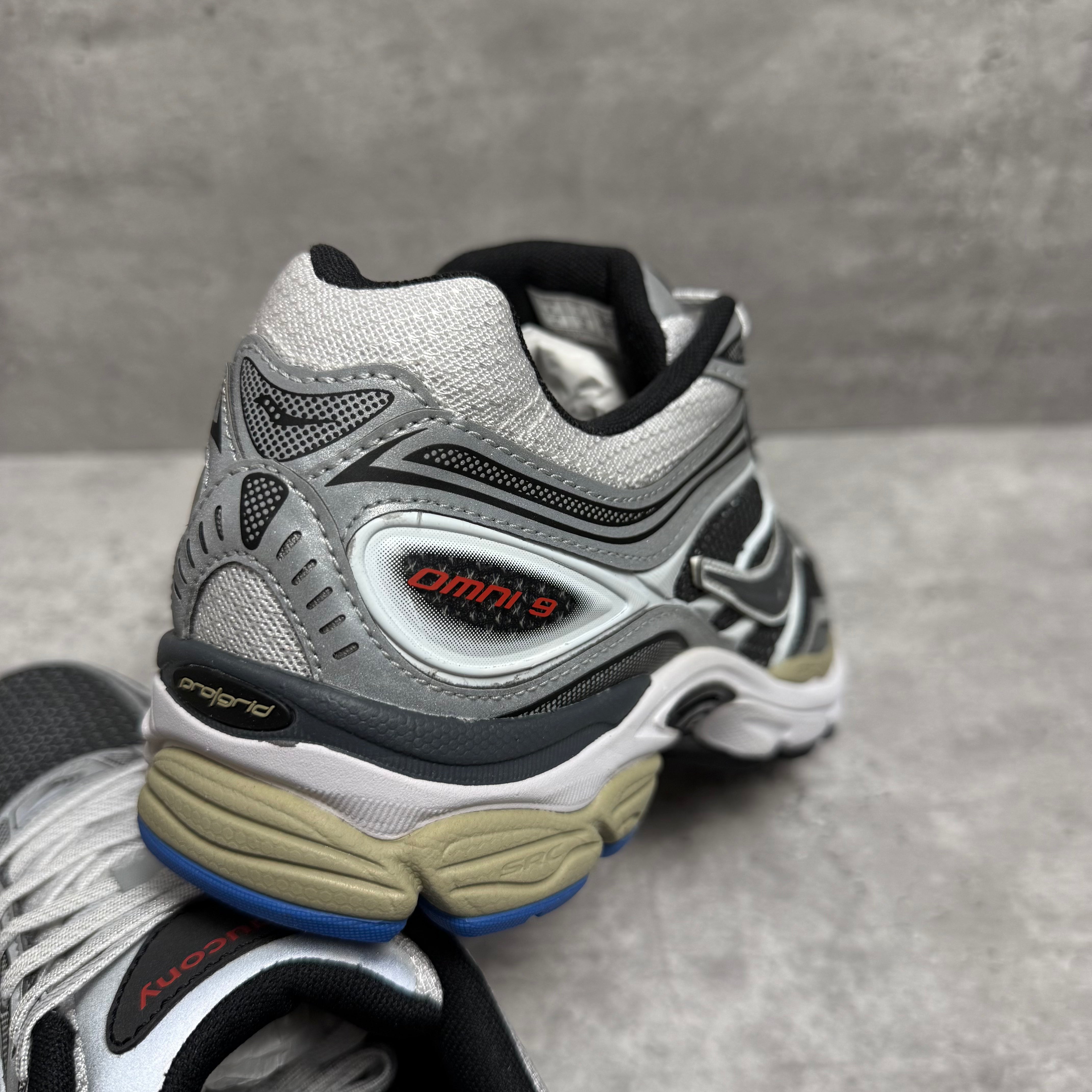 Saucony Pro Grid Omni 9 Grey Silver
