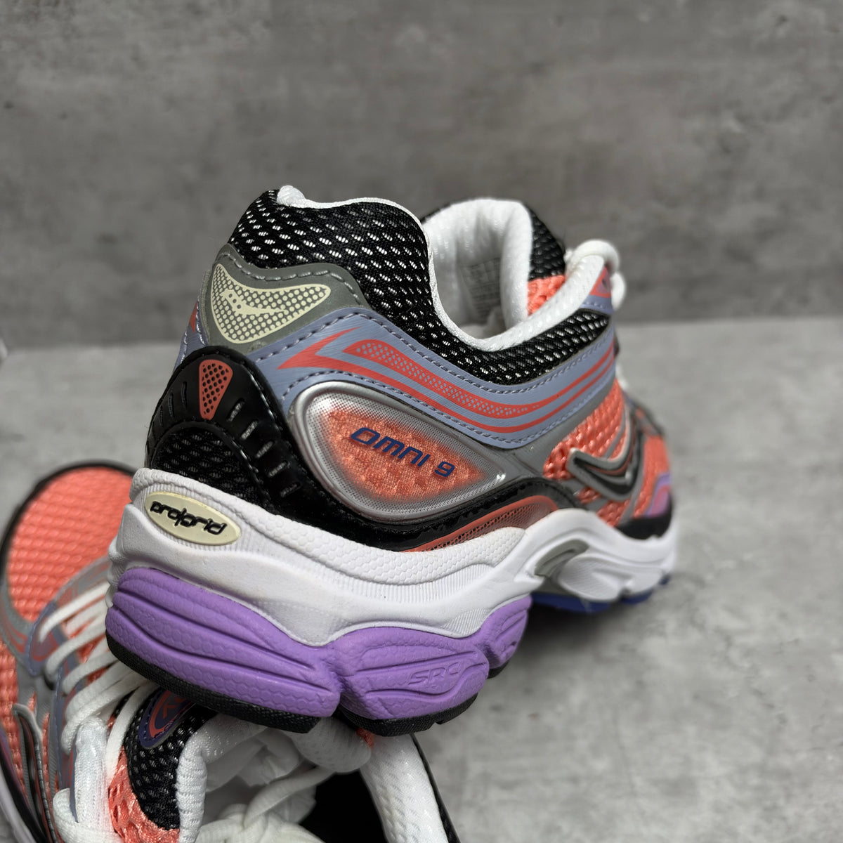 Saucony Pro Grid Omni 9 Pink Purple