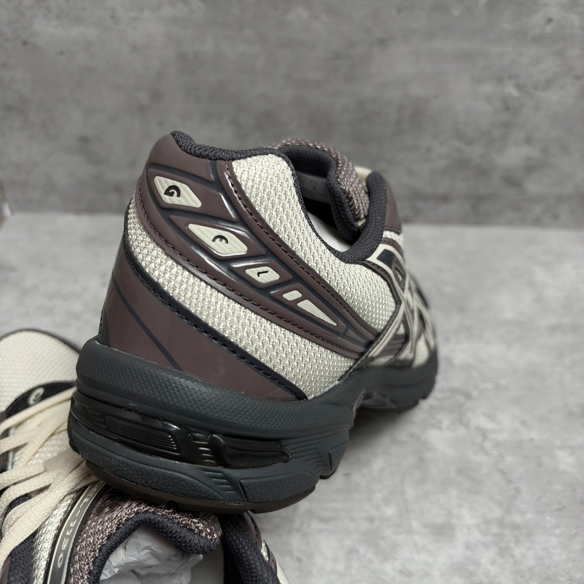 Asics Gel-1130 Oatmeal Obsidian