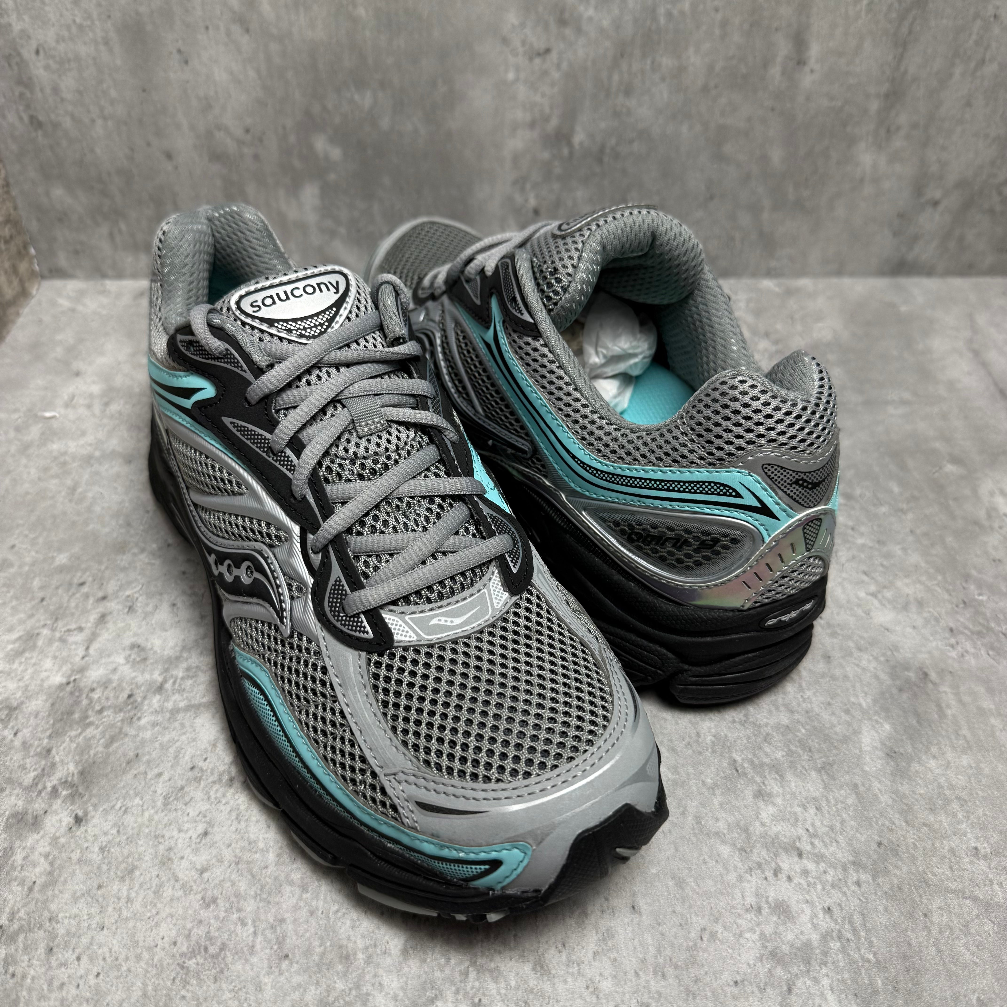 Saucony Pro Grid Omni 9 Fossil Splash