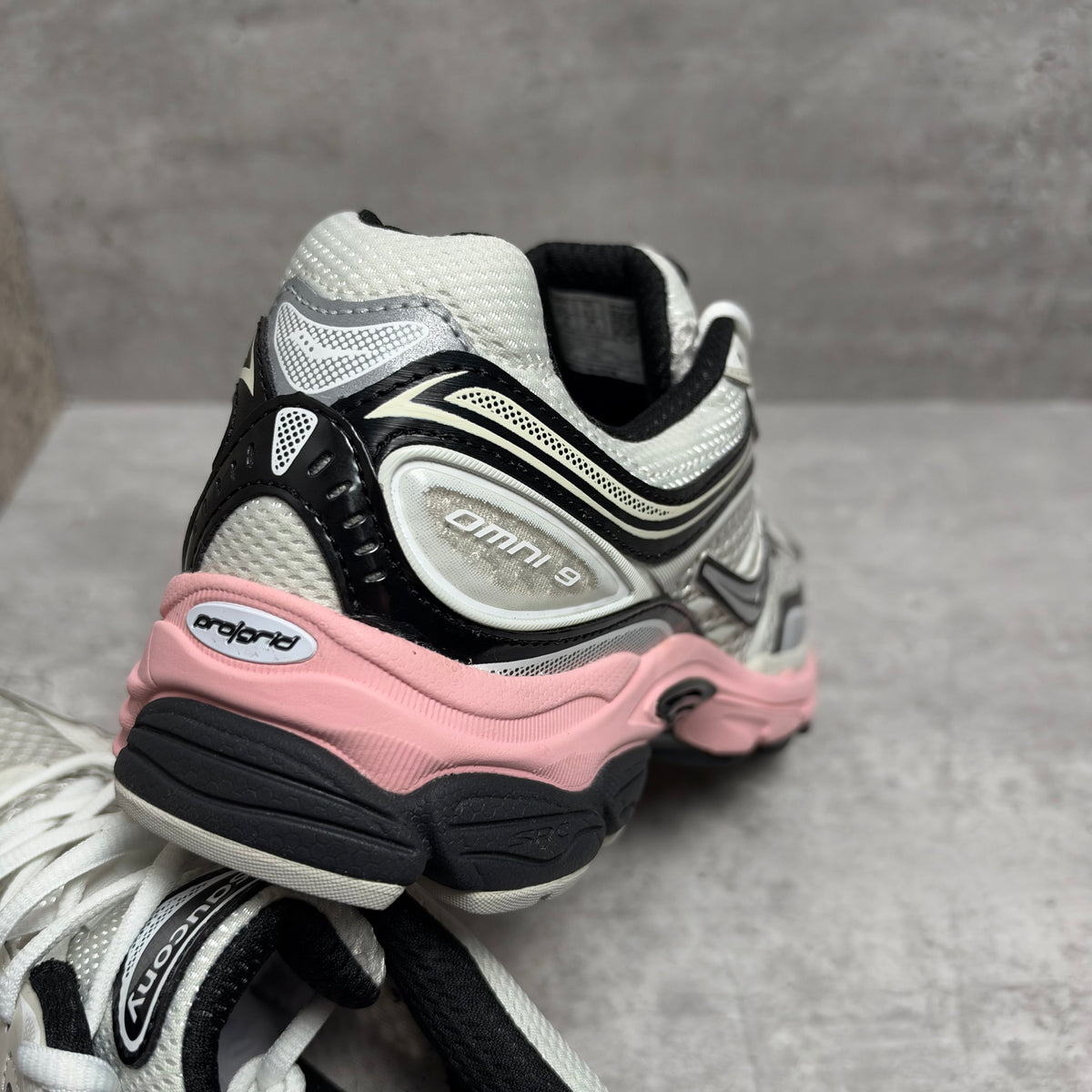 Saucony Progrid Omni 9 OG 'Quartz Touch'