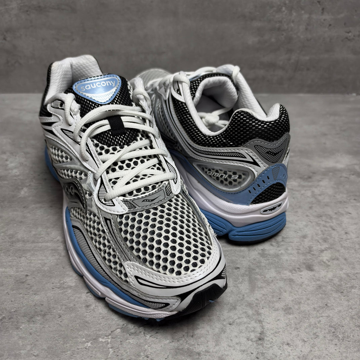 Saucony ProGrid Omni 9 'Blissful White'