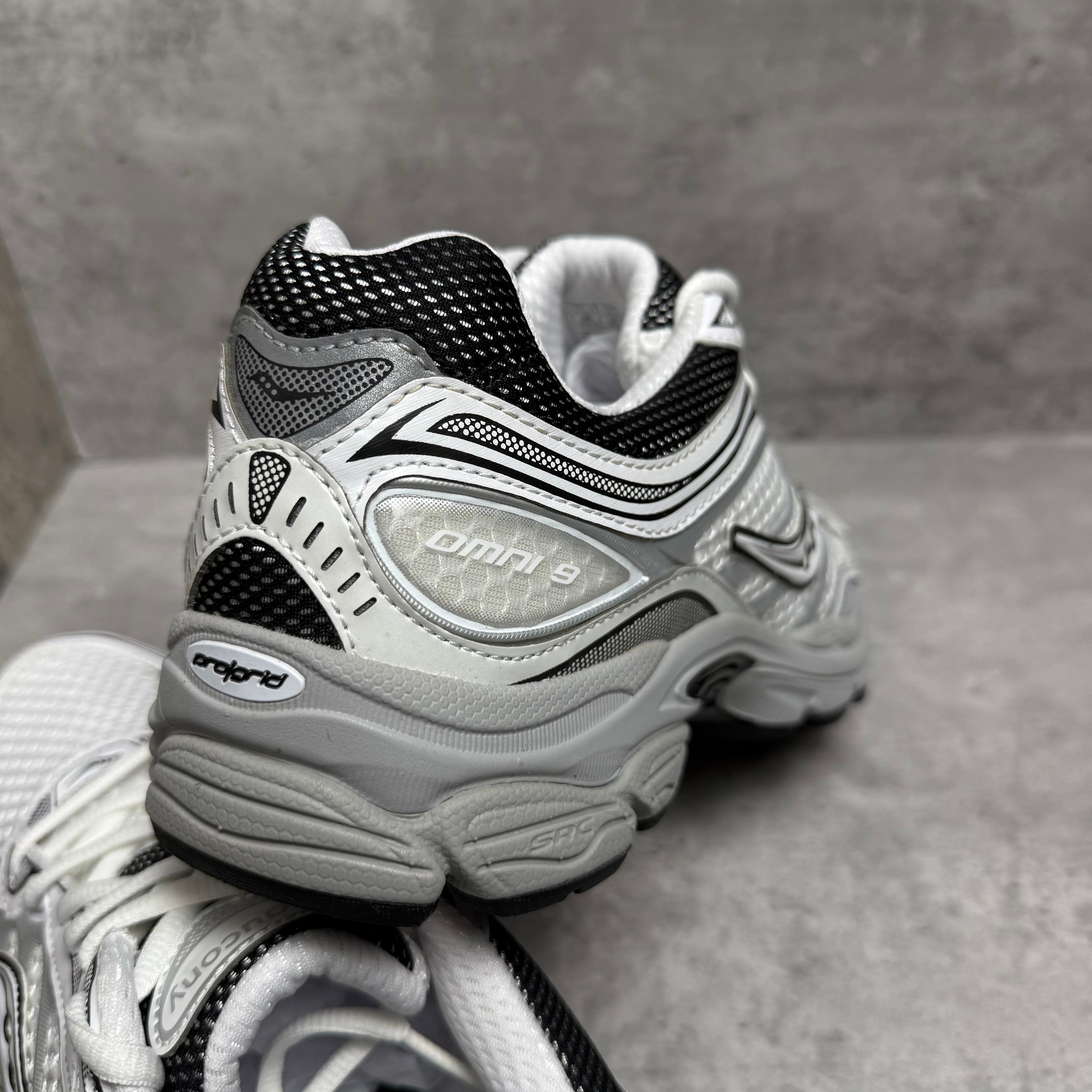 Saucony Pro Grid Omni 9 White Cadet