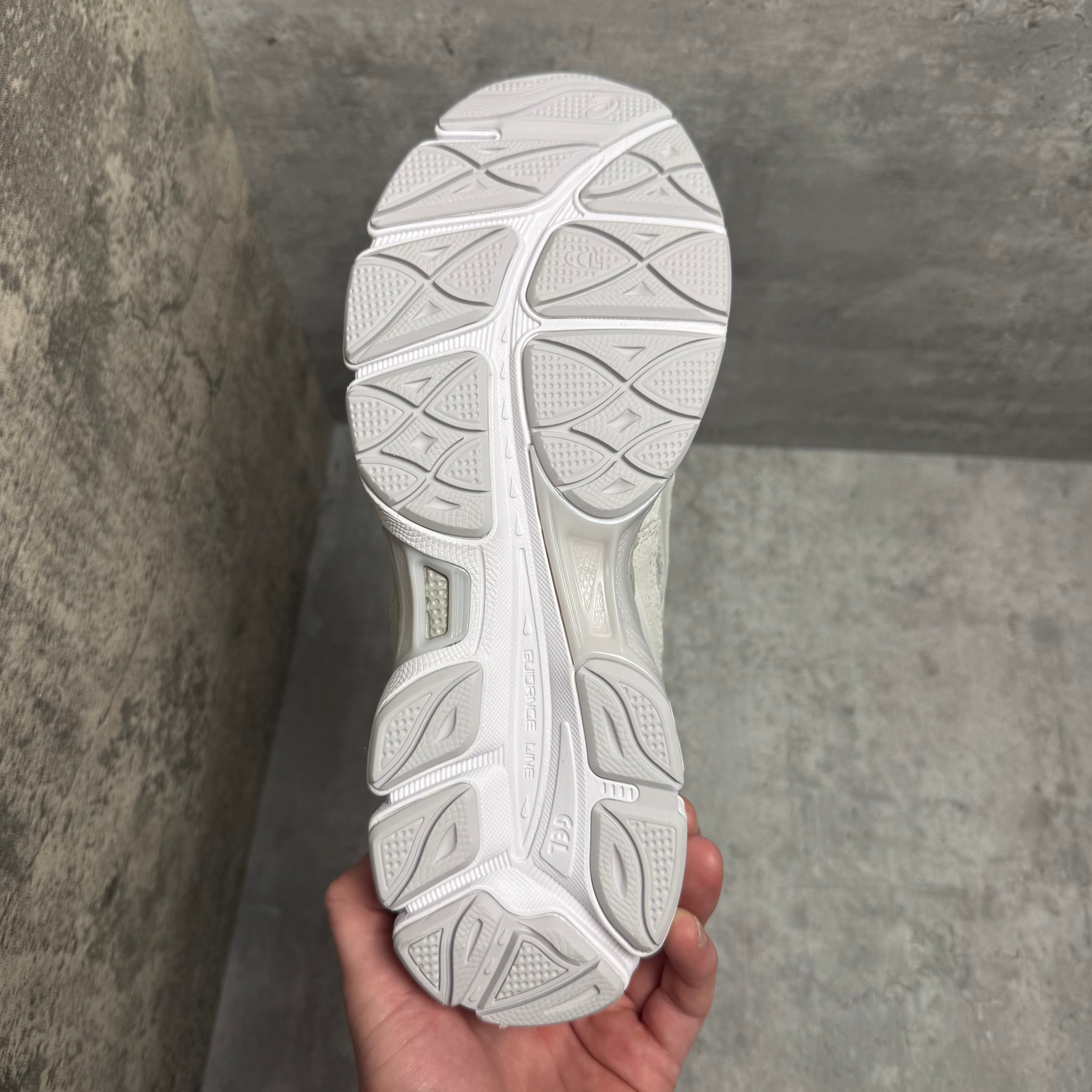 ASICS Gel-NYC Cream Cloud Grey