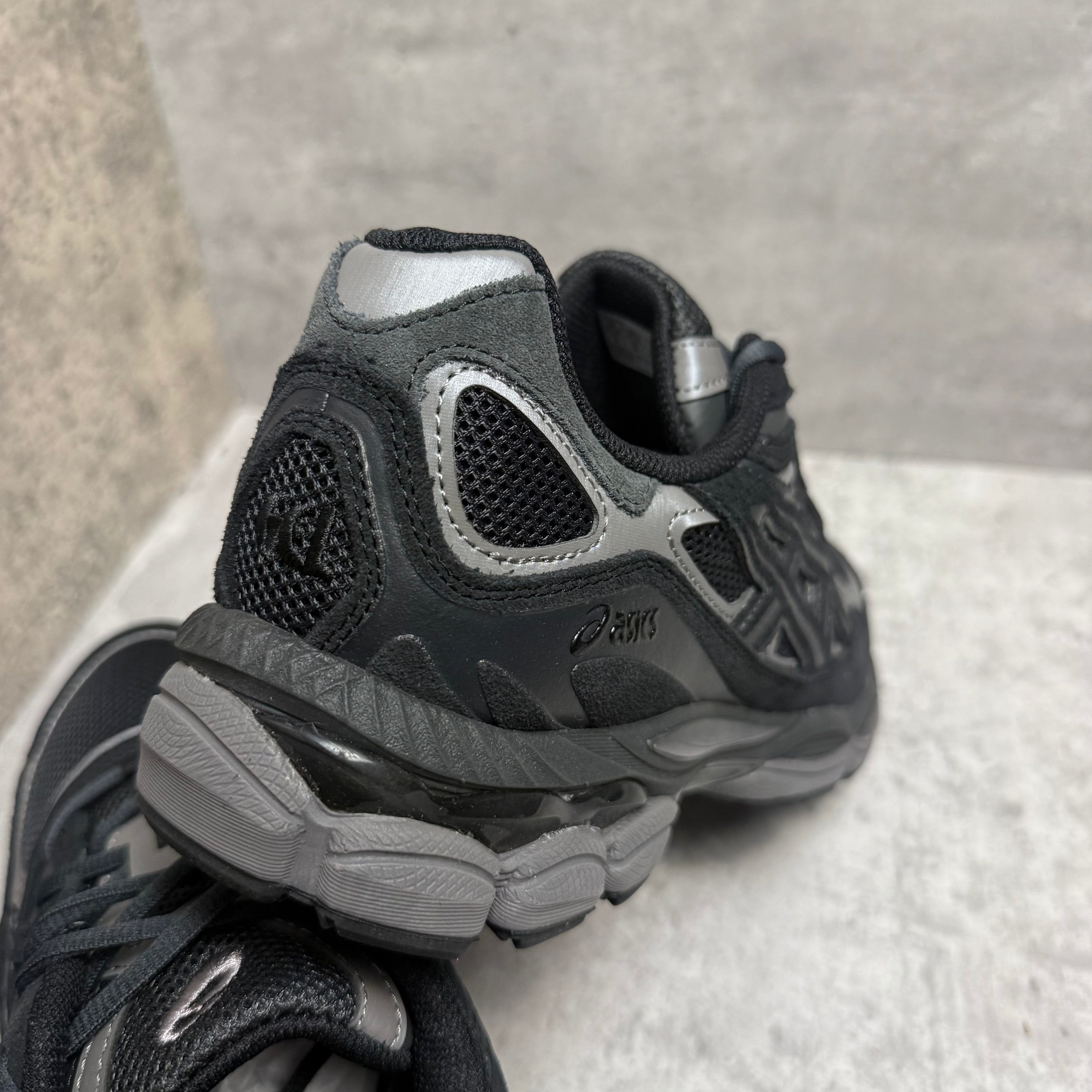 ASICS Gel-NYC Graphite Grey Black