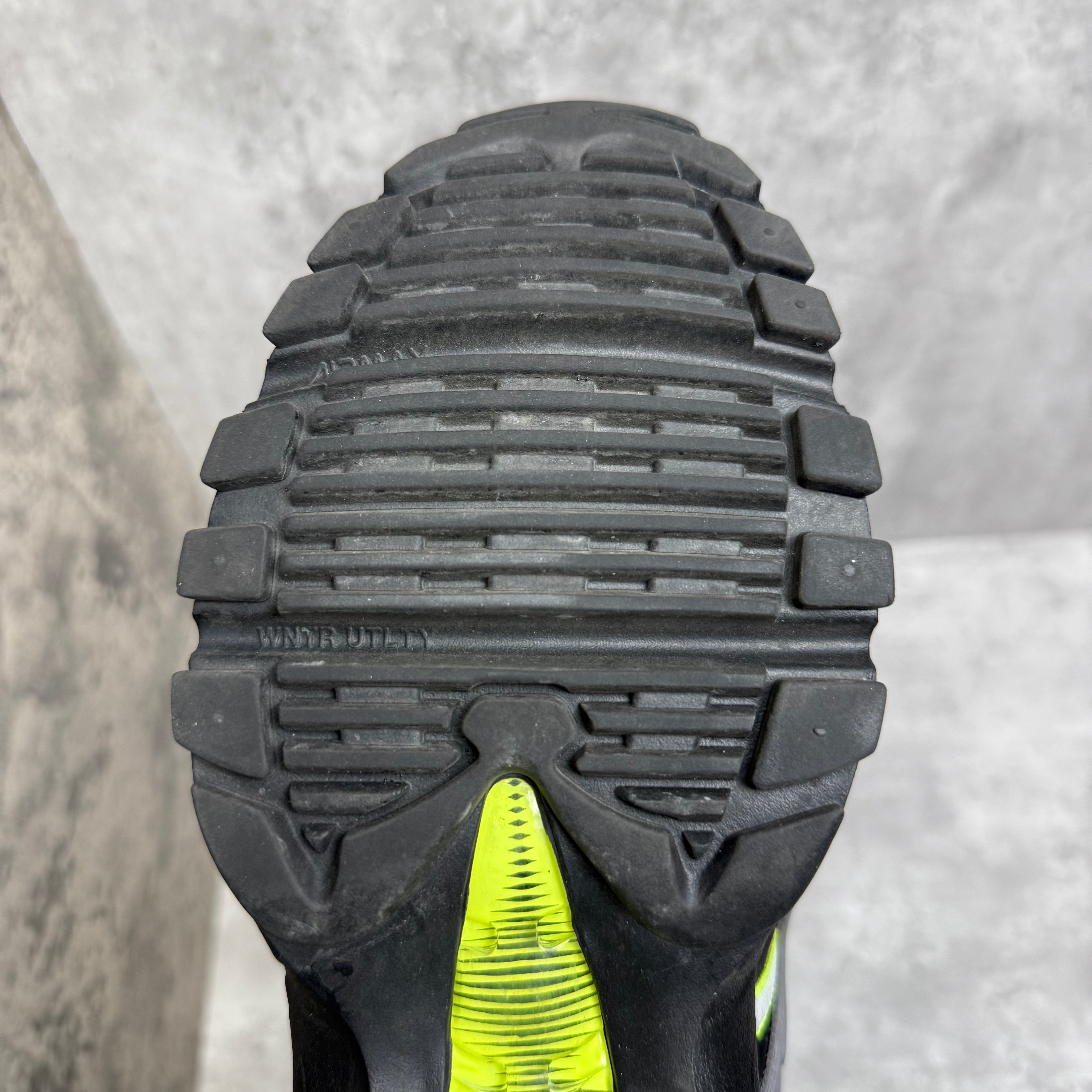 Nike Airmax 95 NDSTRKT Neon