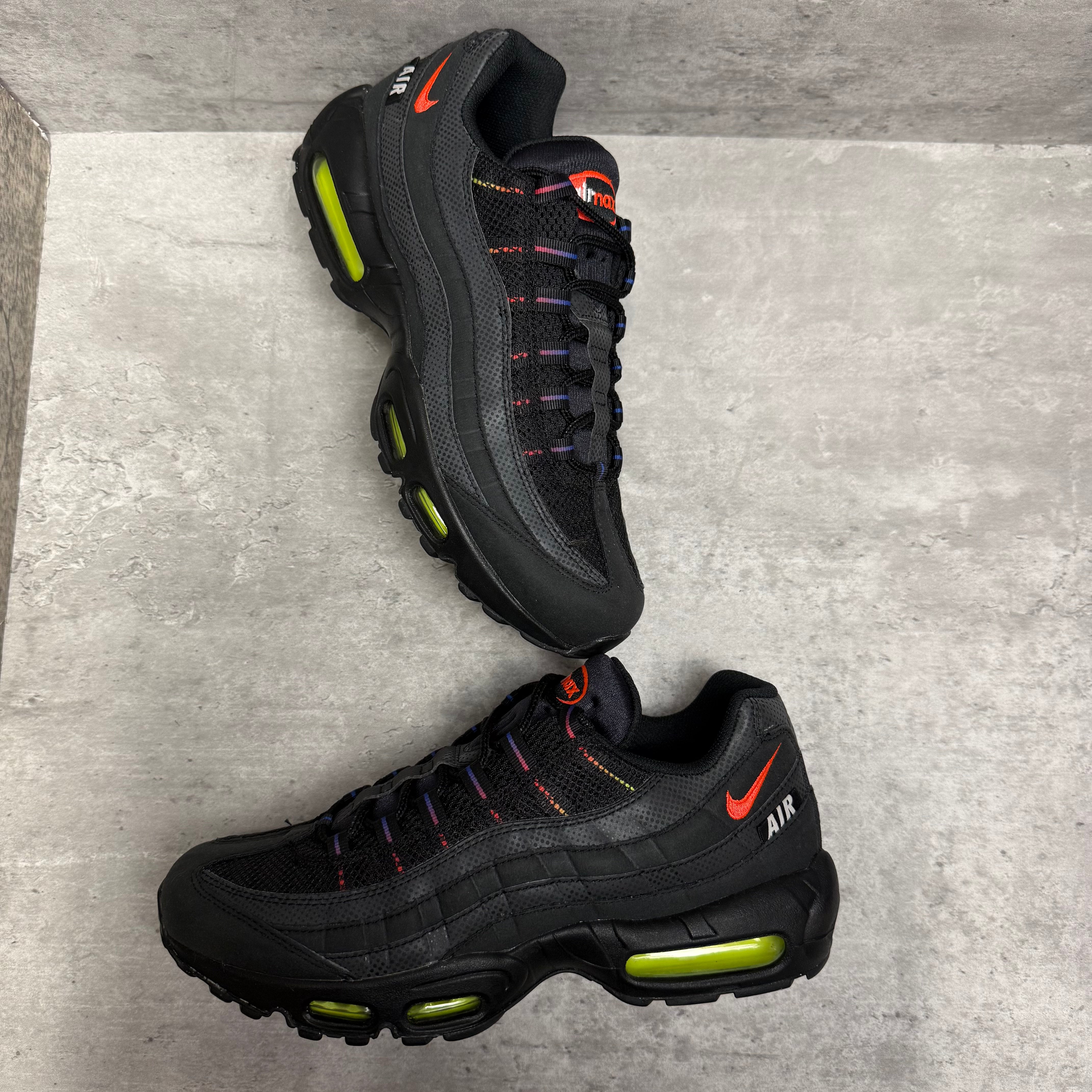 Nike Air Max 95 Crimson Volt