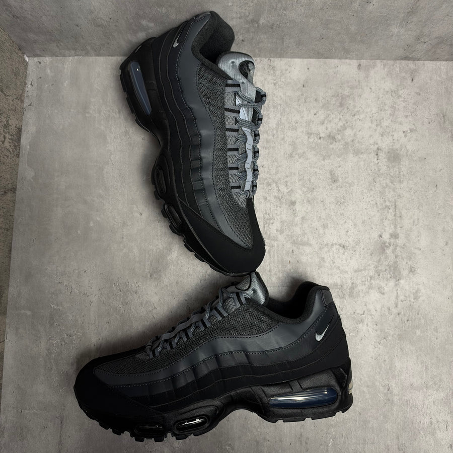 Nike Air Max 95 'Metallic Silver'