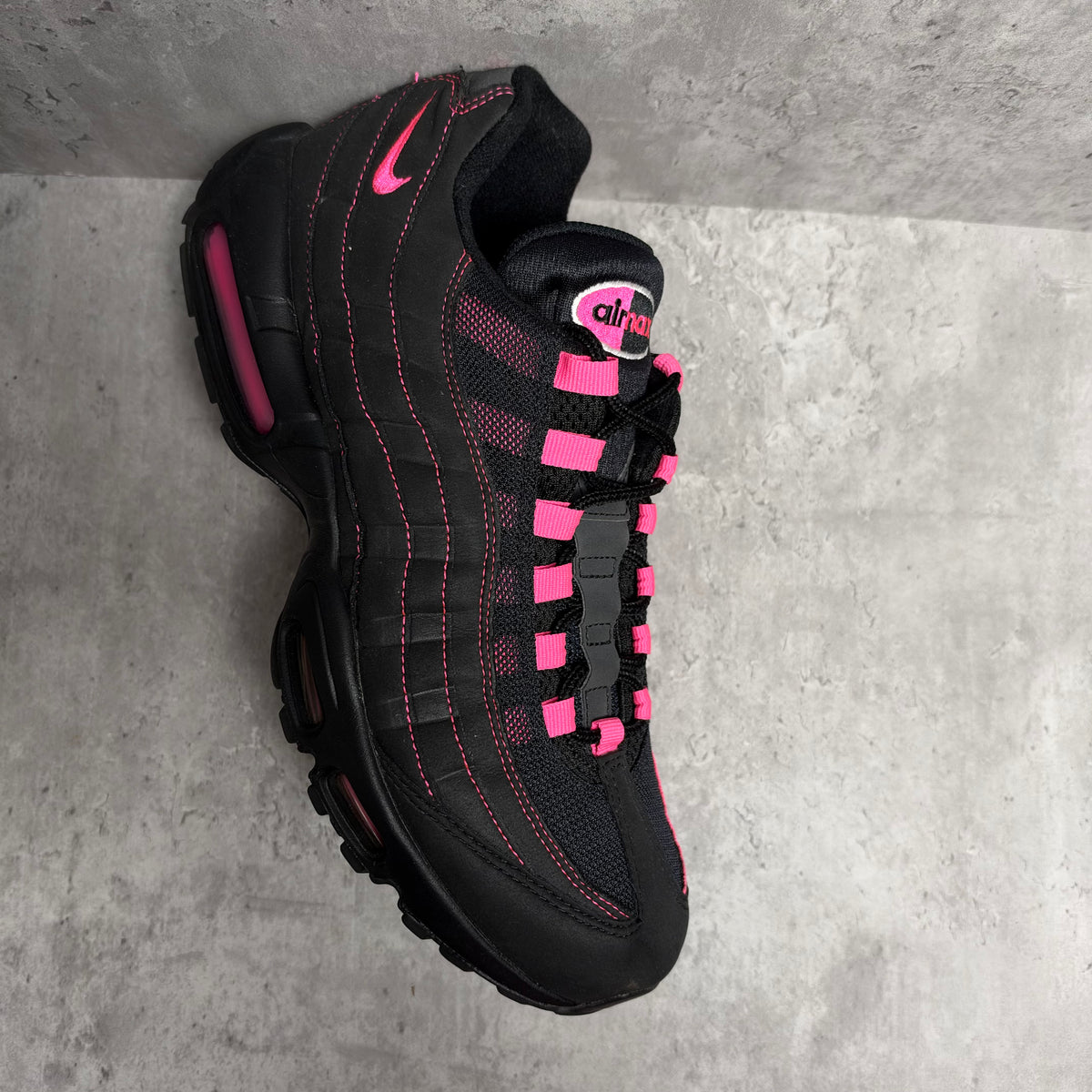 Nike Air Max 95 'Pink Blast' - Cheshire Creps