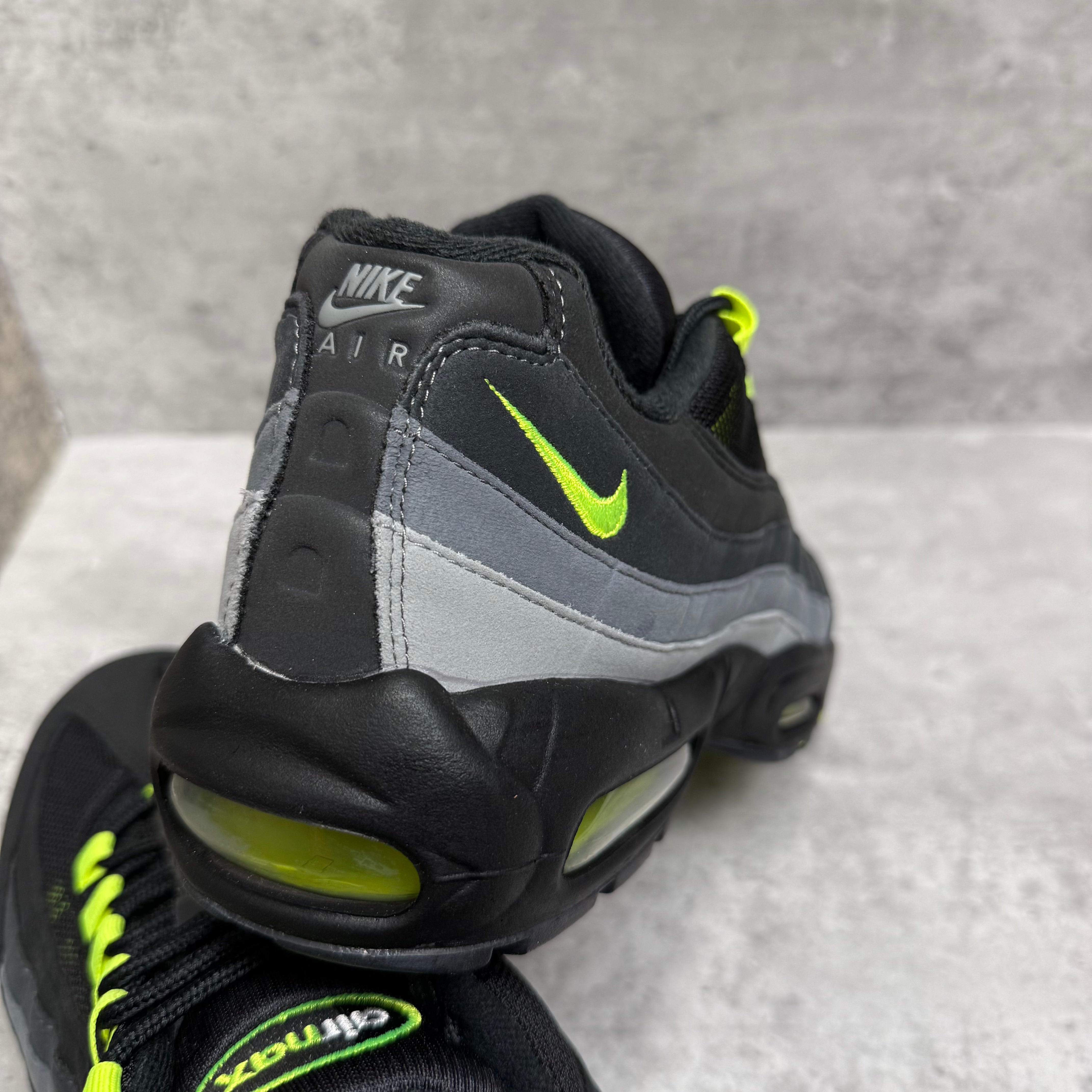 Nike Air Max 95 Reverse Neon - Cheshire Creps 