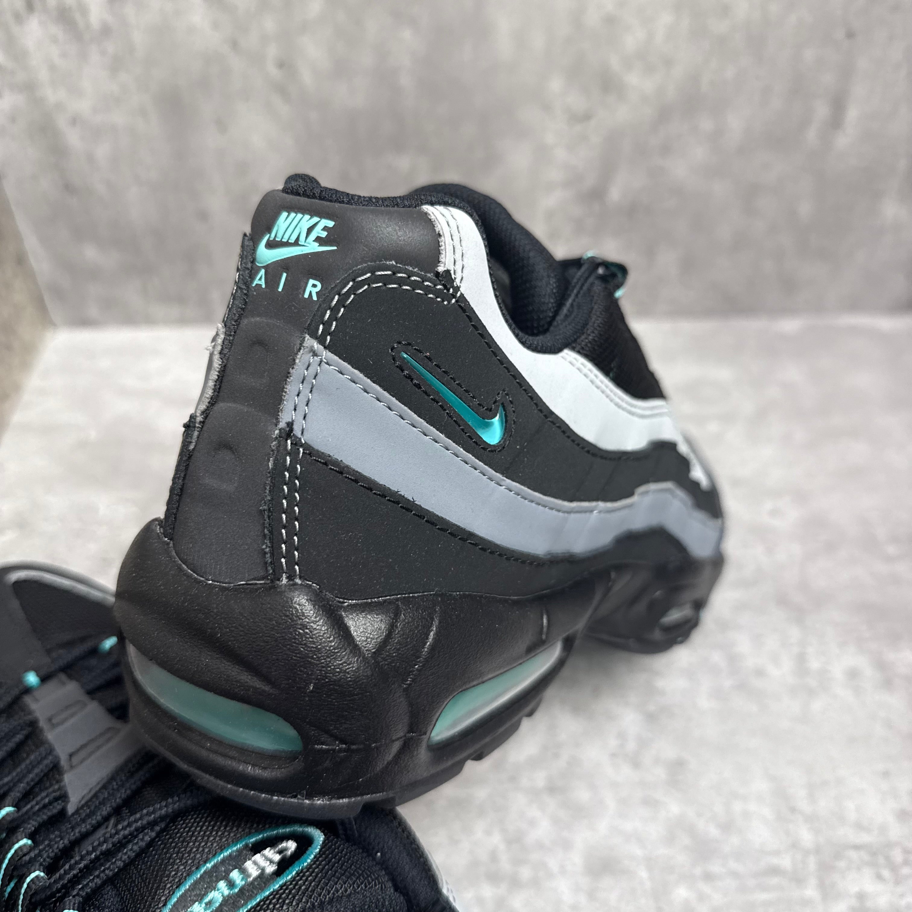 Nike Airmax 95 Aurora Green - Cheshire Creps 