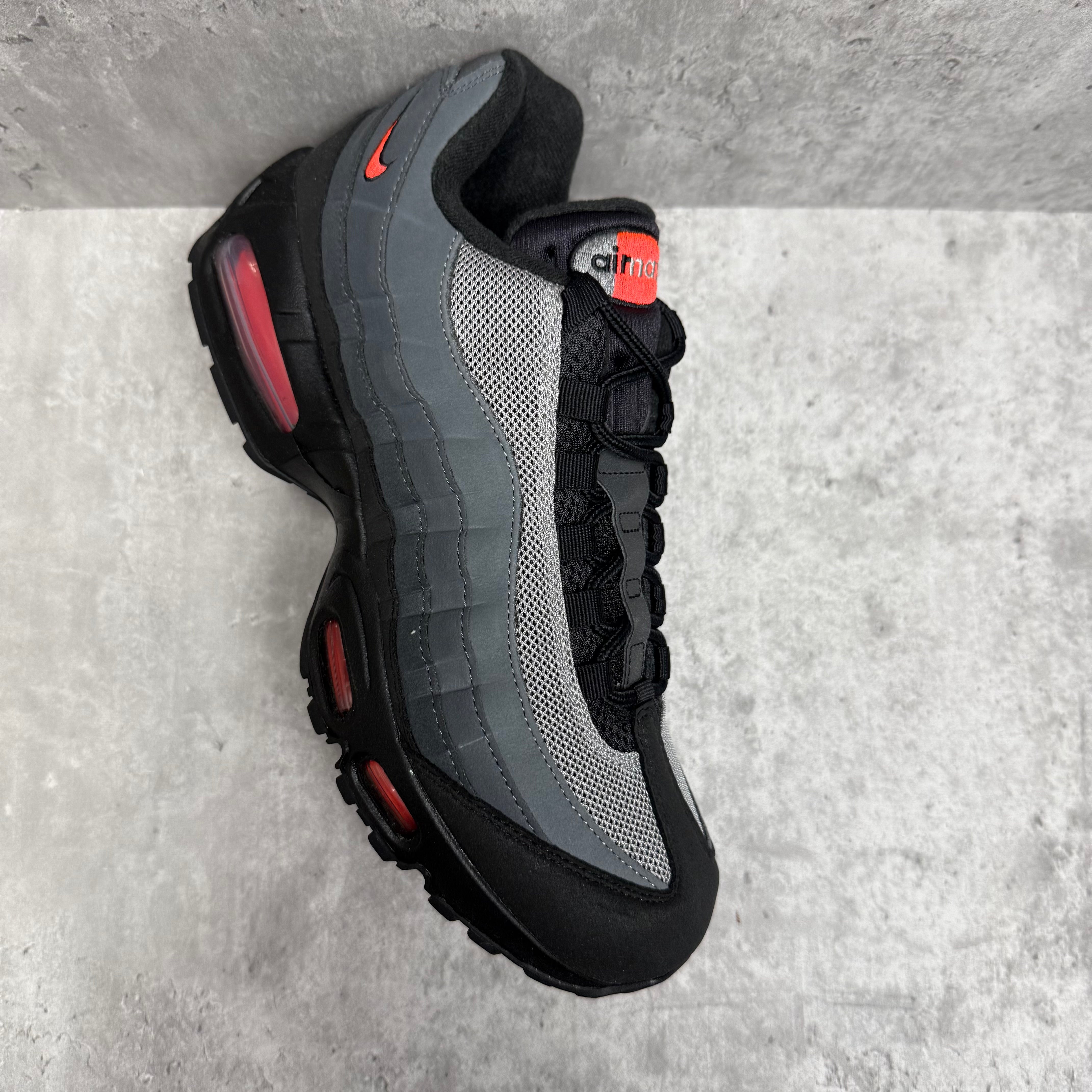 Nike Airmax 95 Bright Crimson - Cheshire Creps 