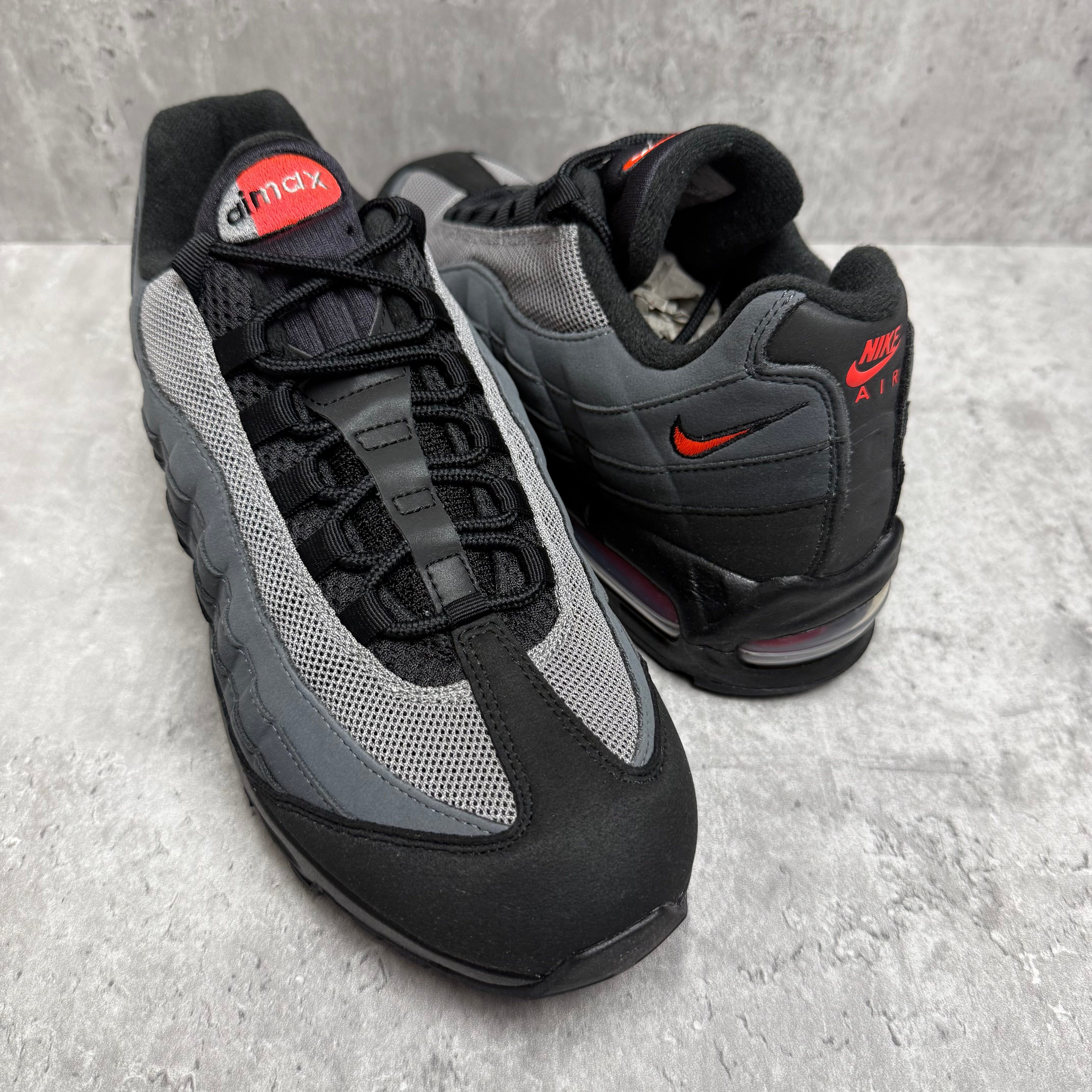 Nike Airmax 95 Bright Crimson - Cheshire Creps 