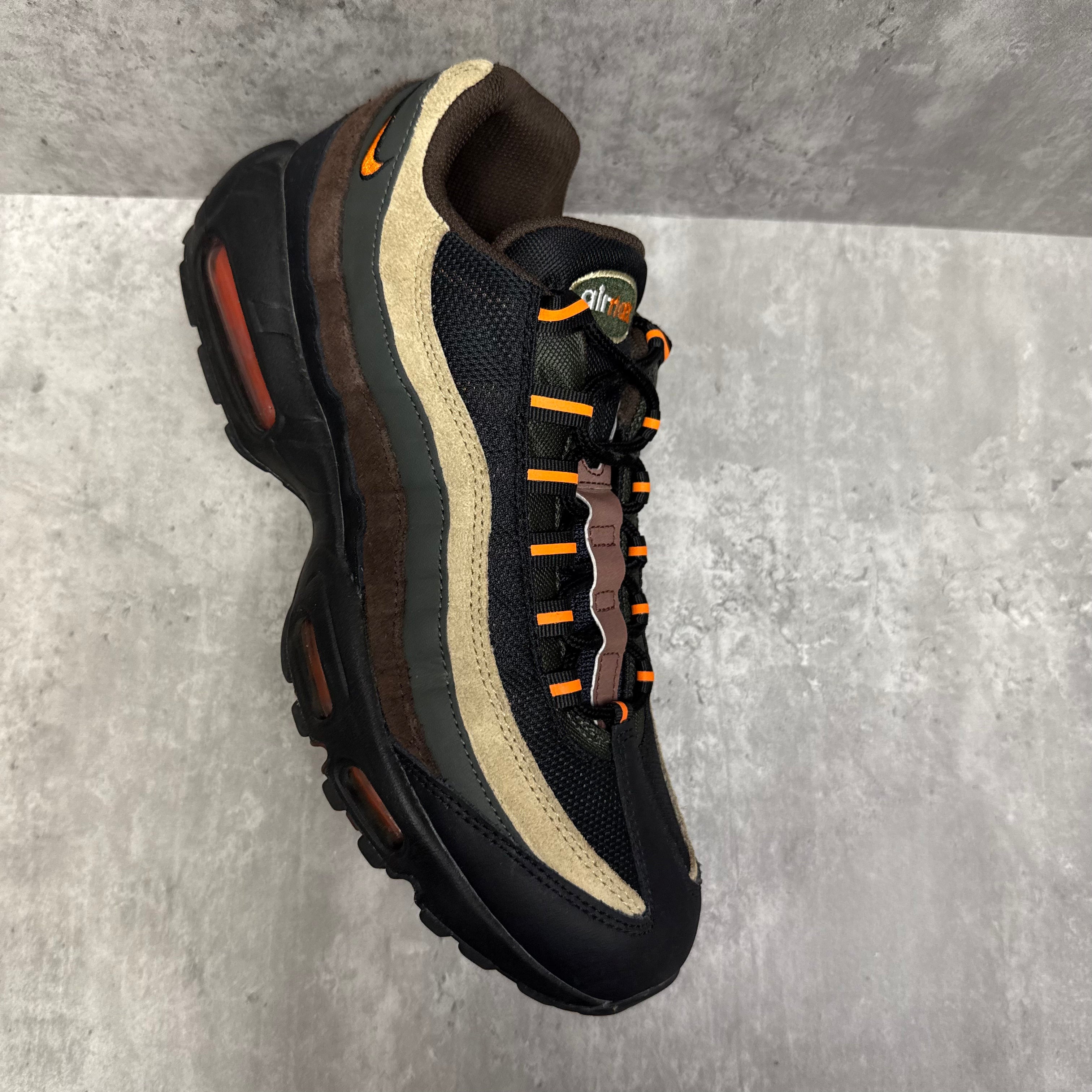 Nike Airmax 95 Dark Army - Cheshire Creps 