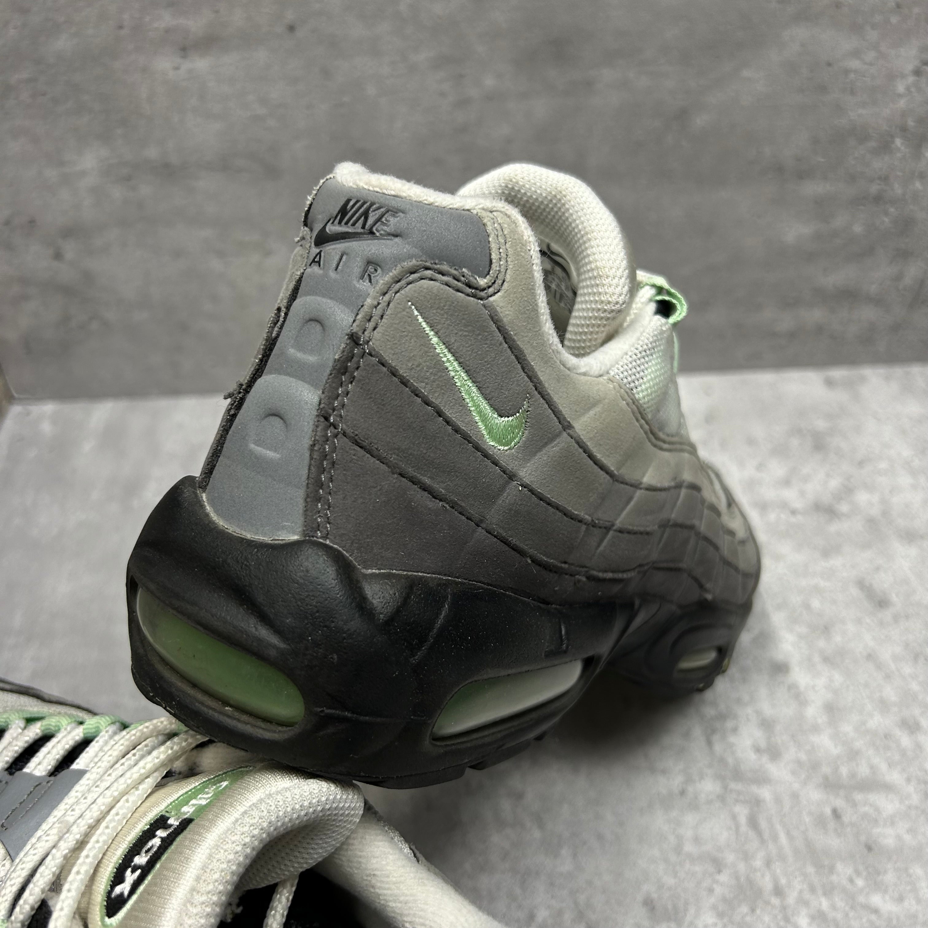 nike 95 mint