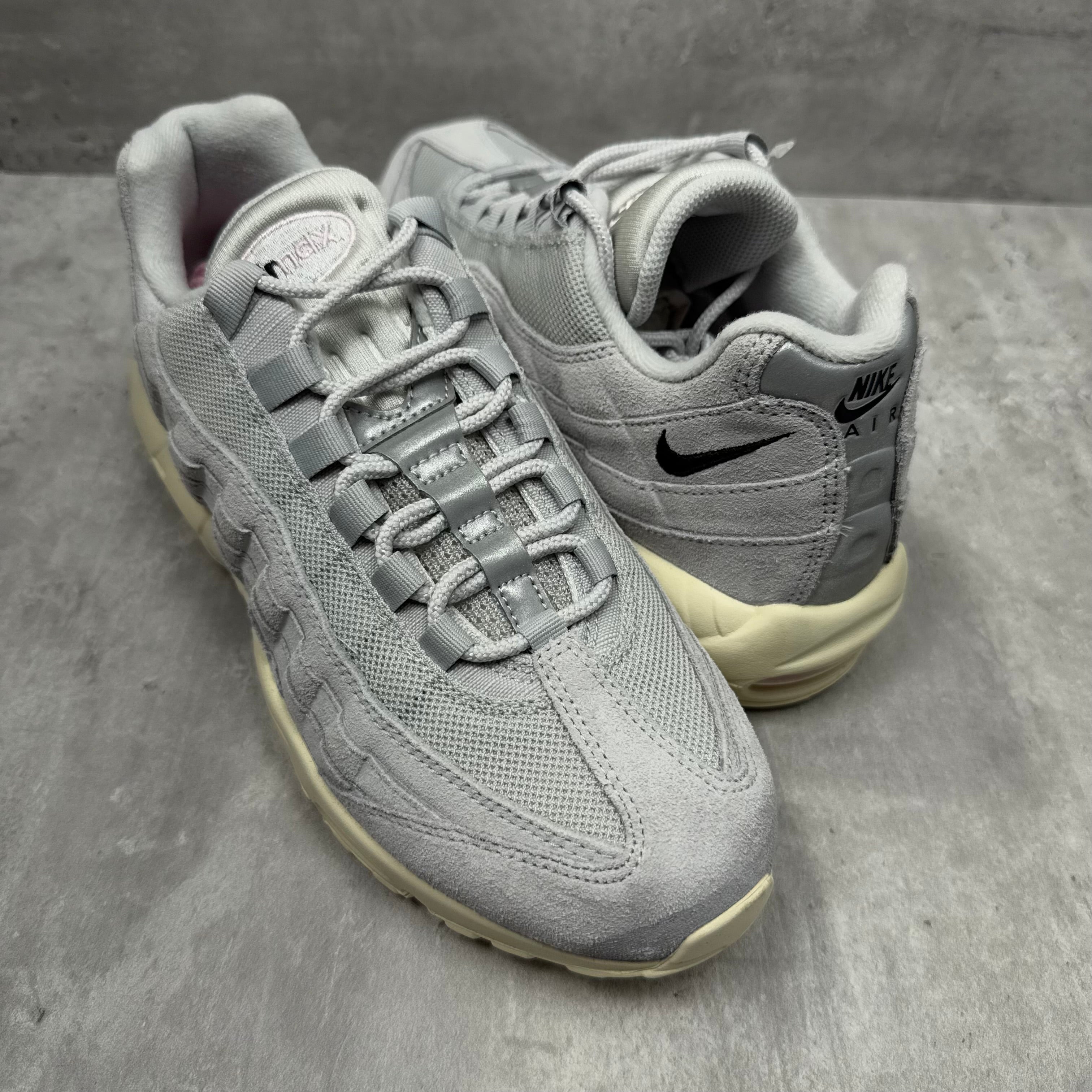 Nike Airmax 95 Grey Fog Pink Foam - Cheshire Creps 
