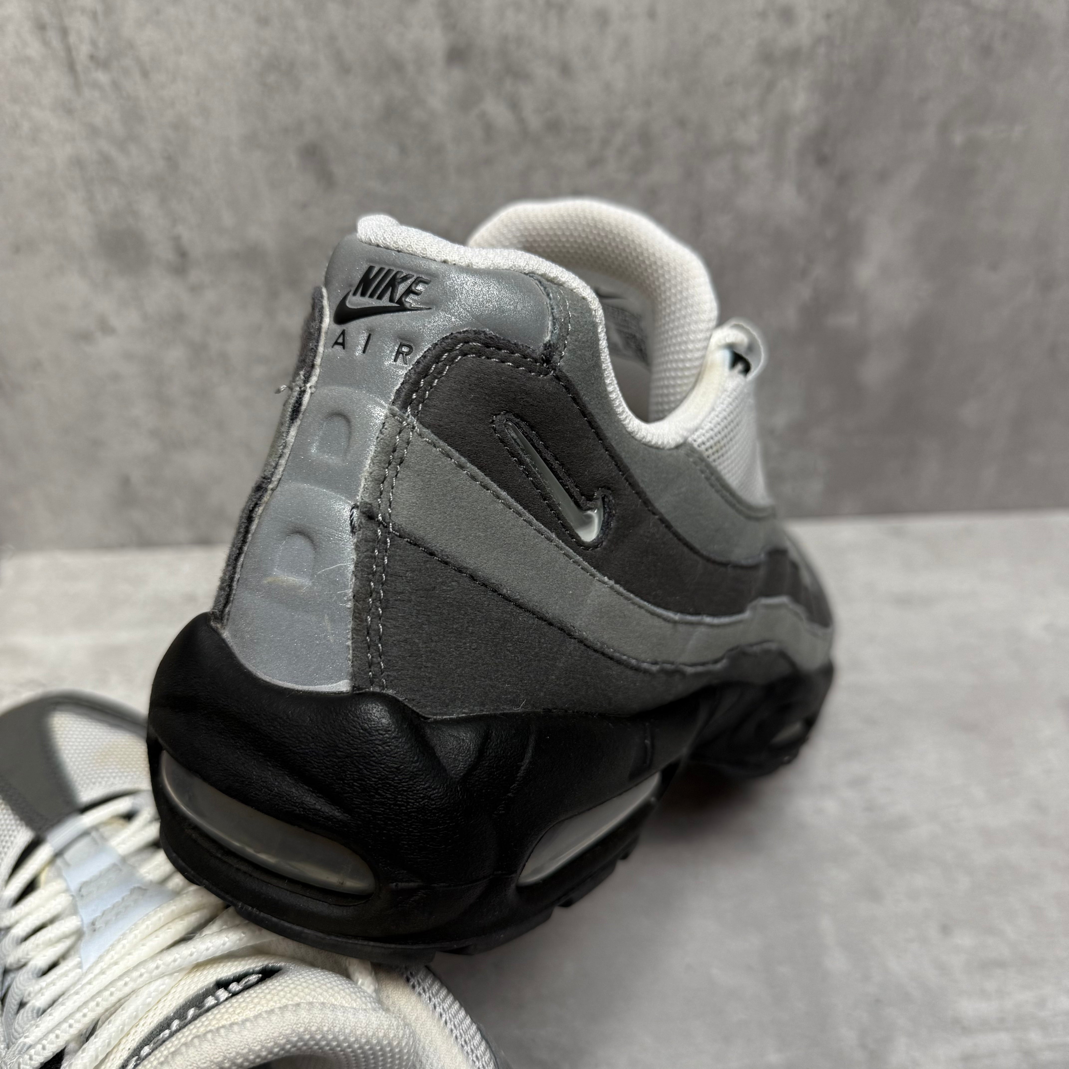 Nike Airmax 95 Grey Jewel - Cheshire Creps 