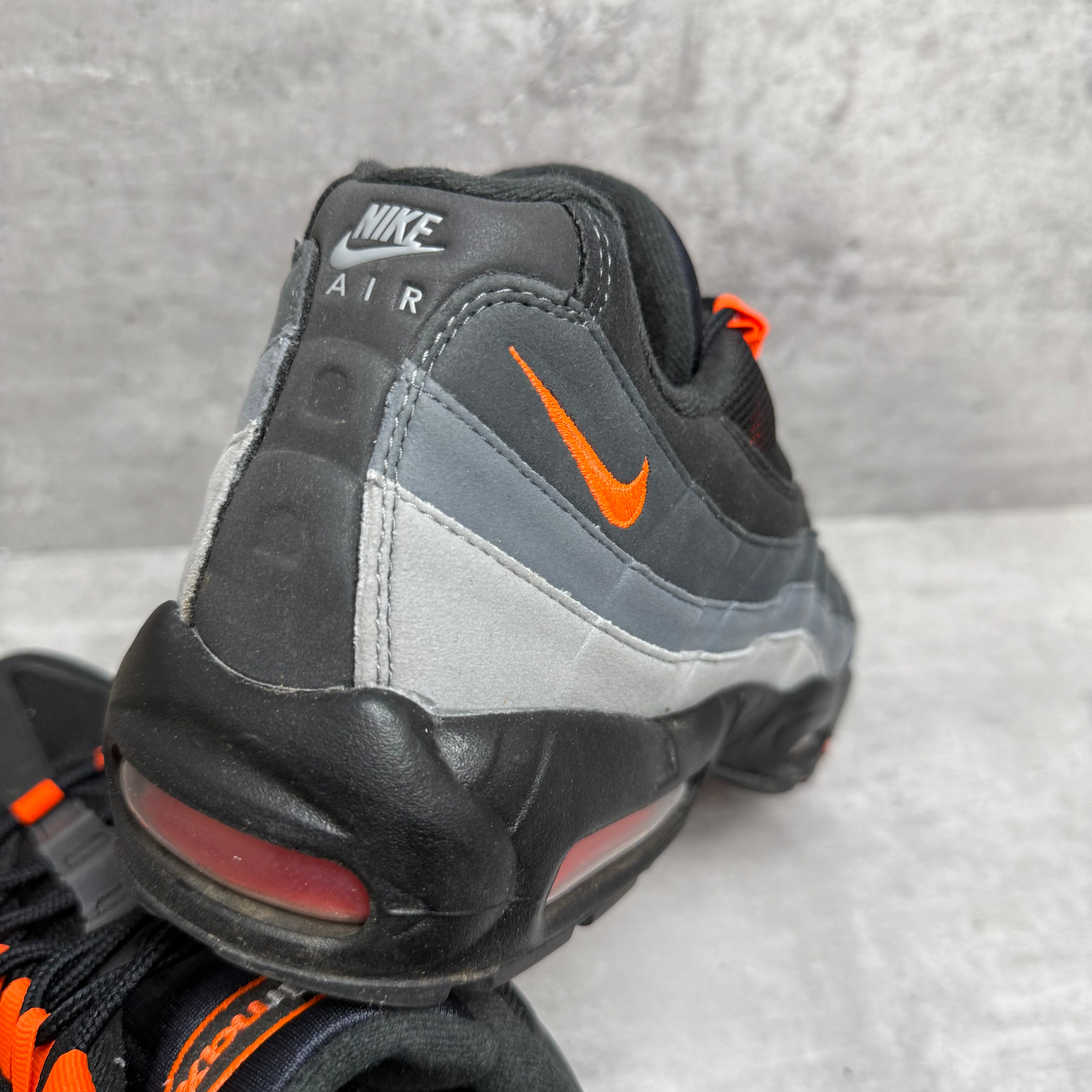 Nike Airmax 95 Hyper Crimson - Cheshire Creps 