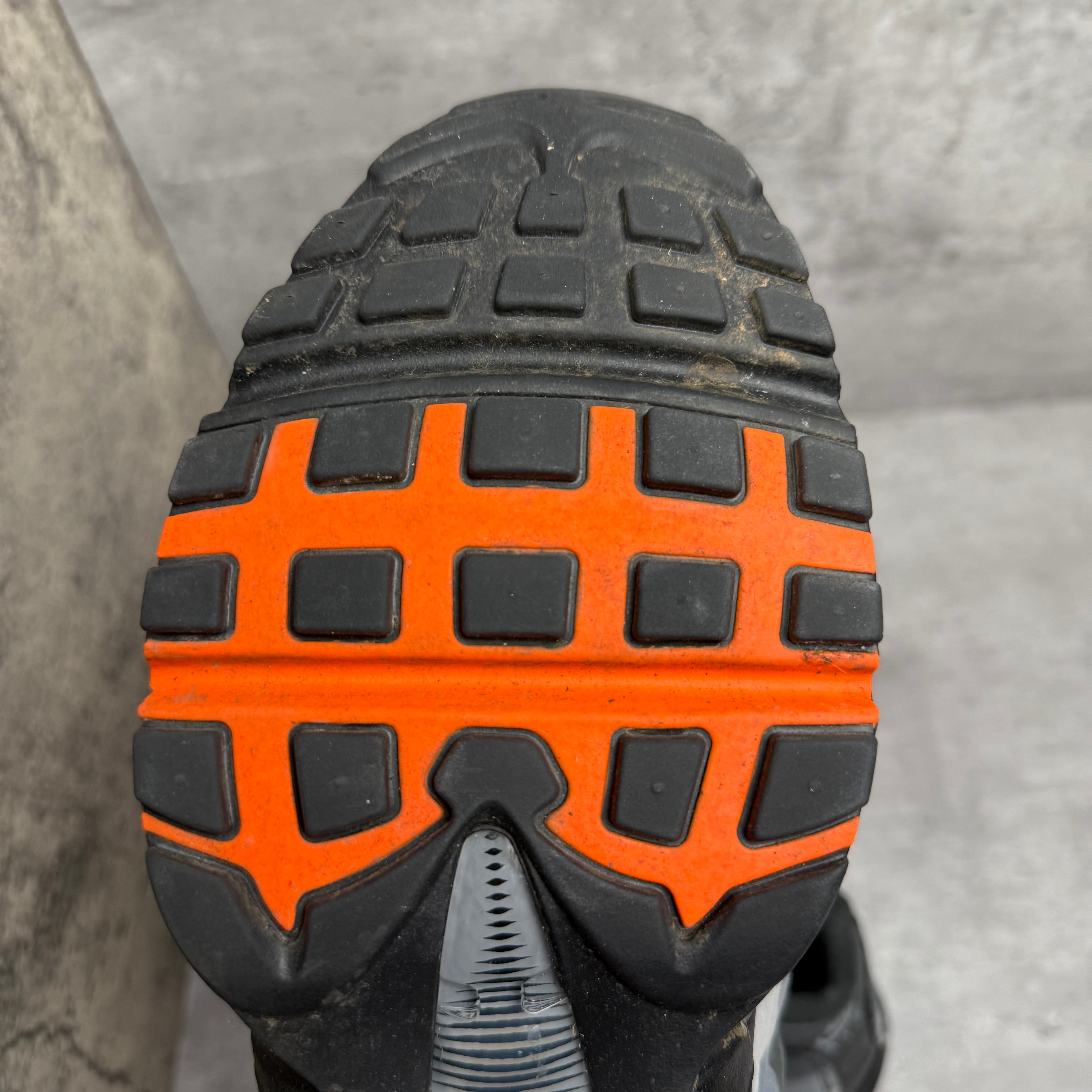 Nike Airmax 95 Hyper Crimson - Cheshire Creps 