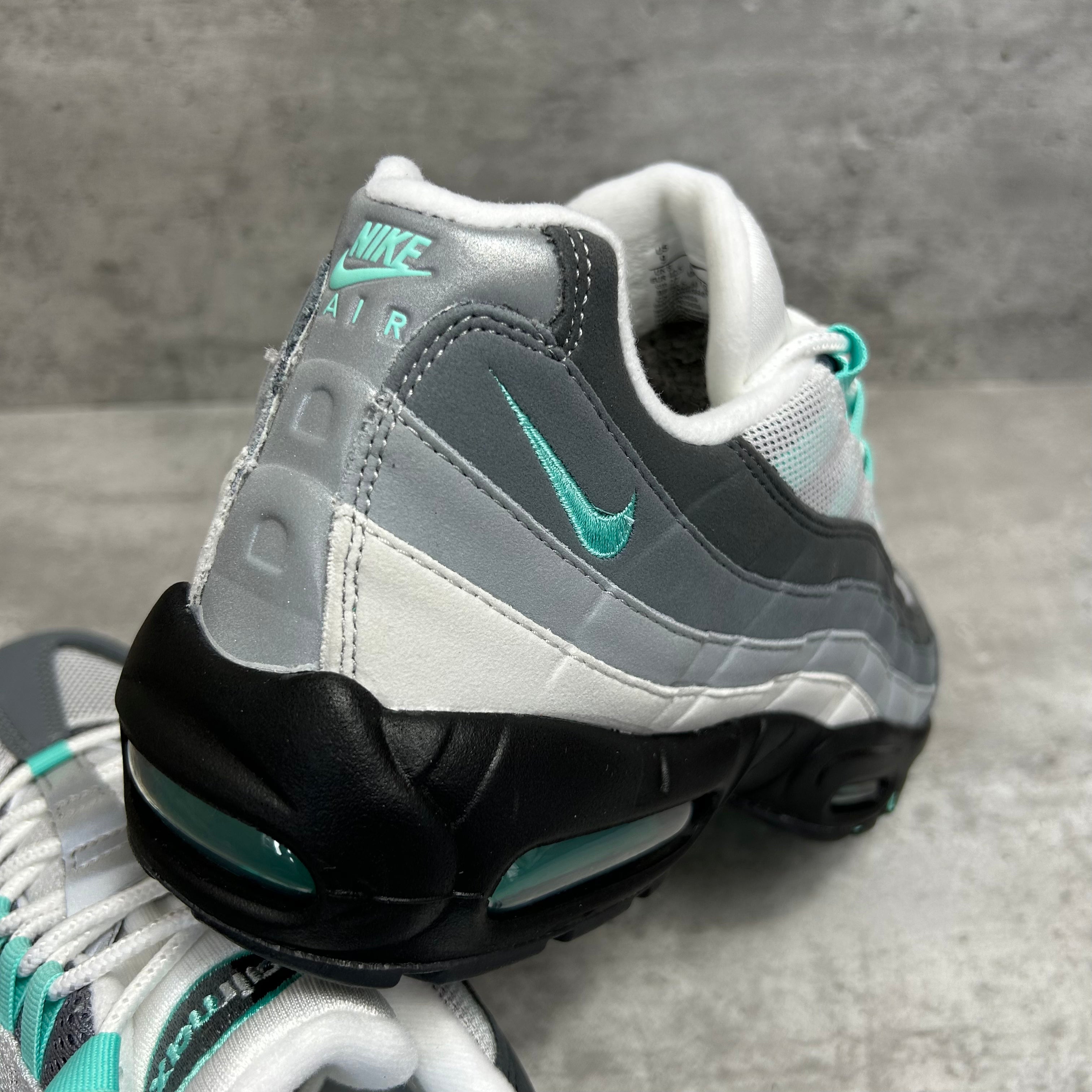 Nike Airmax 95 Hyper Turquoise - Cheshire Creps 