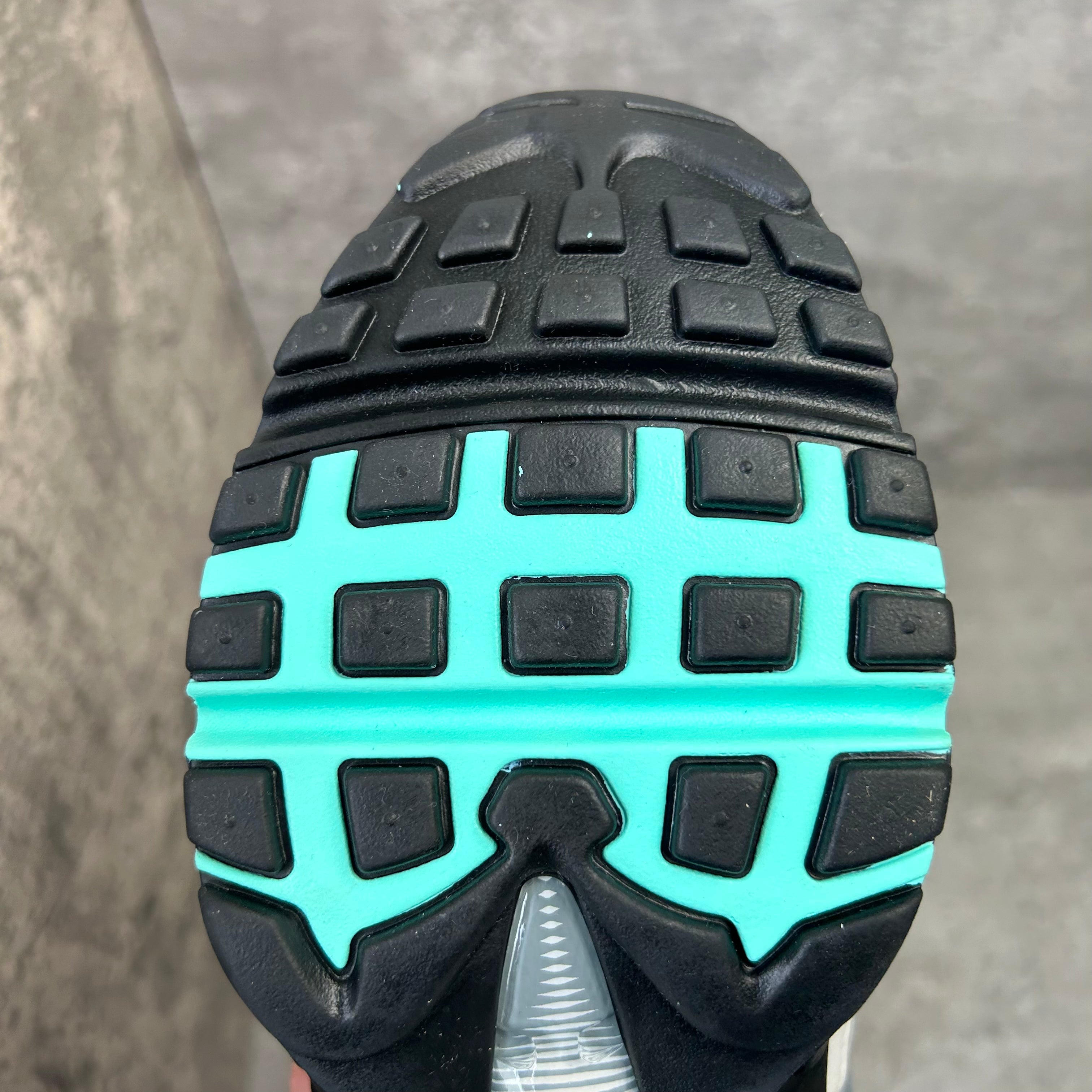 Nike Airmax 95 Hyper Turquoise - Cheshire Creps 