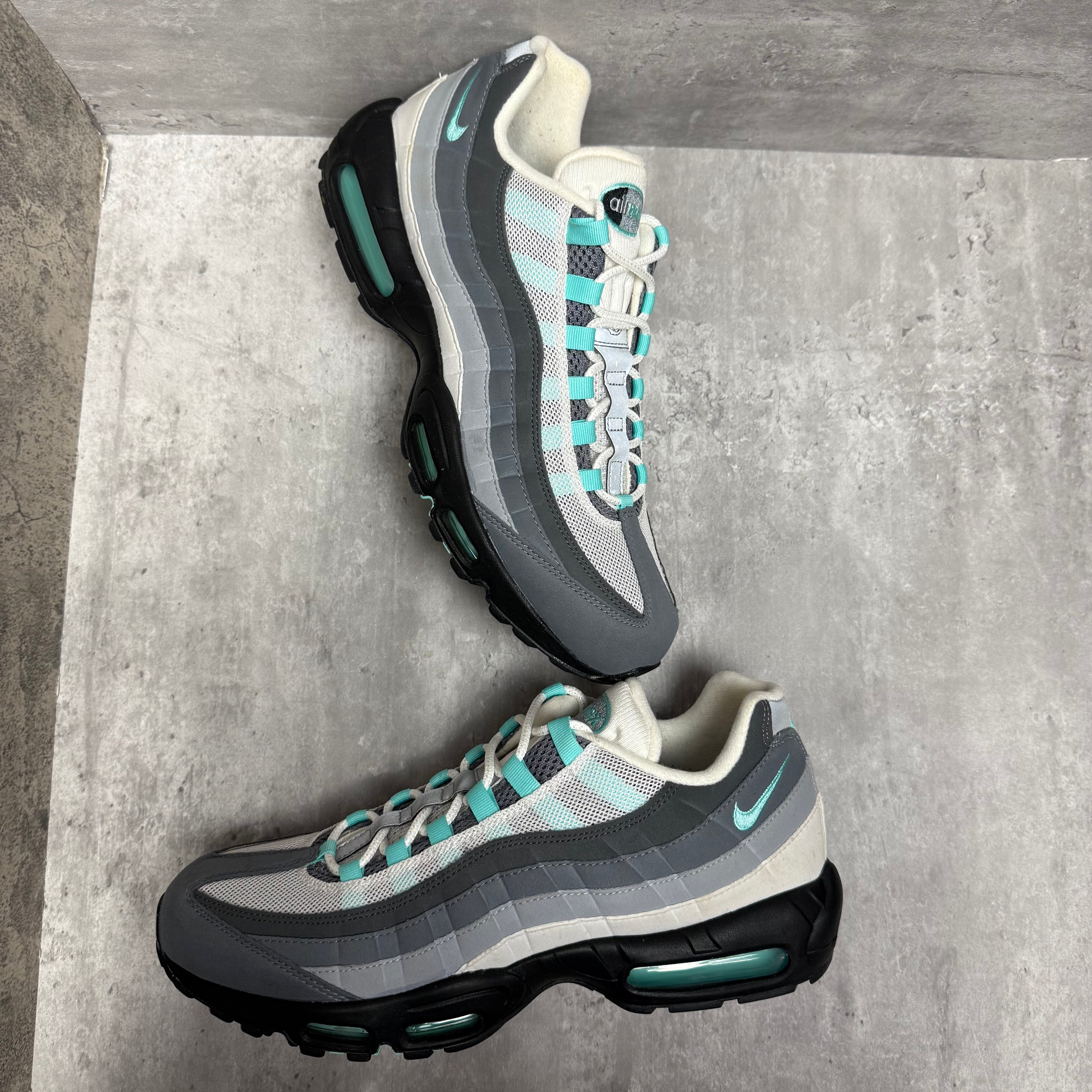 Nike Airmax 95 Hyper Turquoise - Cheshire Creps 