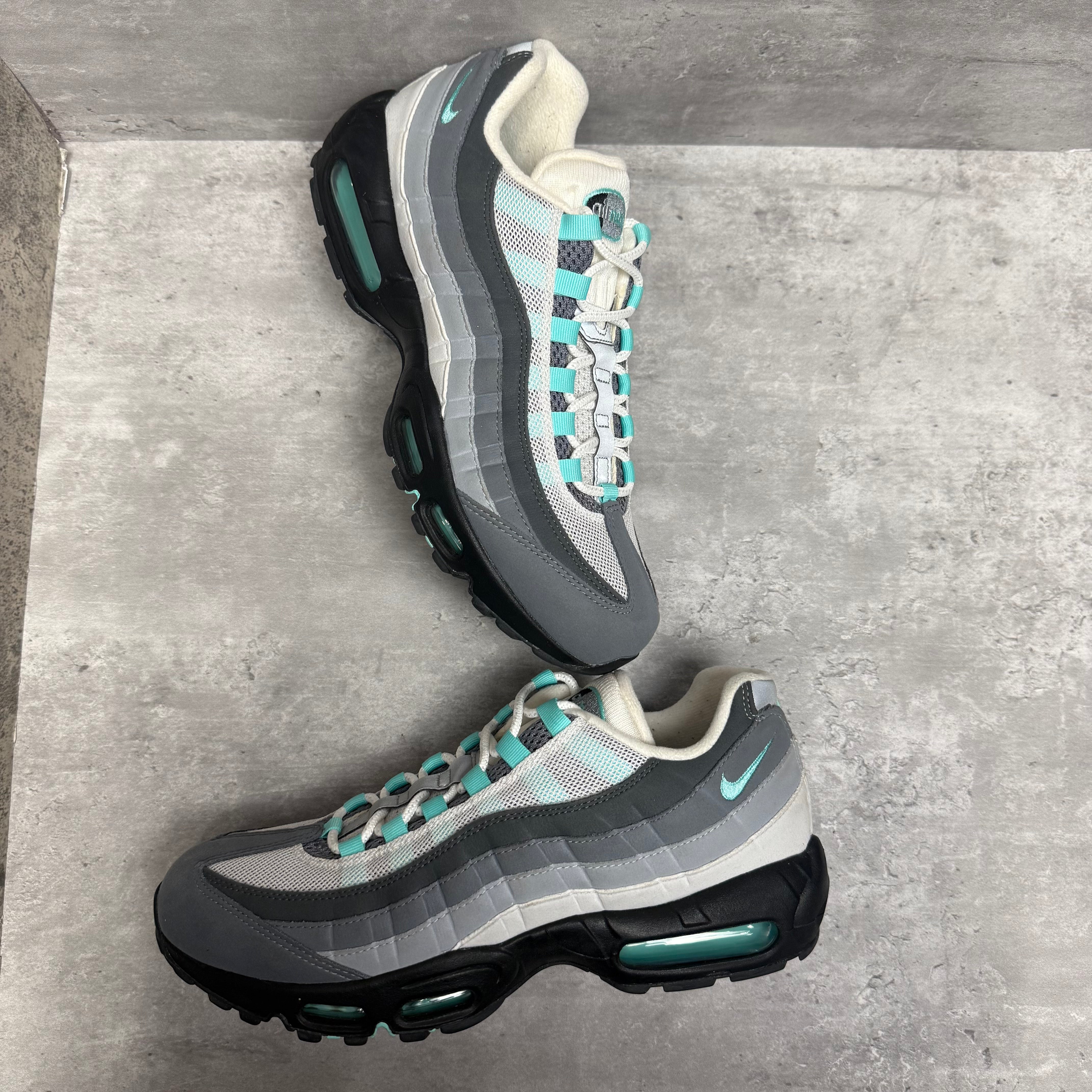 Nike Airmax 95 Hyper Turquoise - Cheshire Creps 
