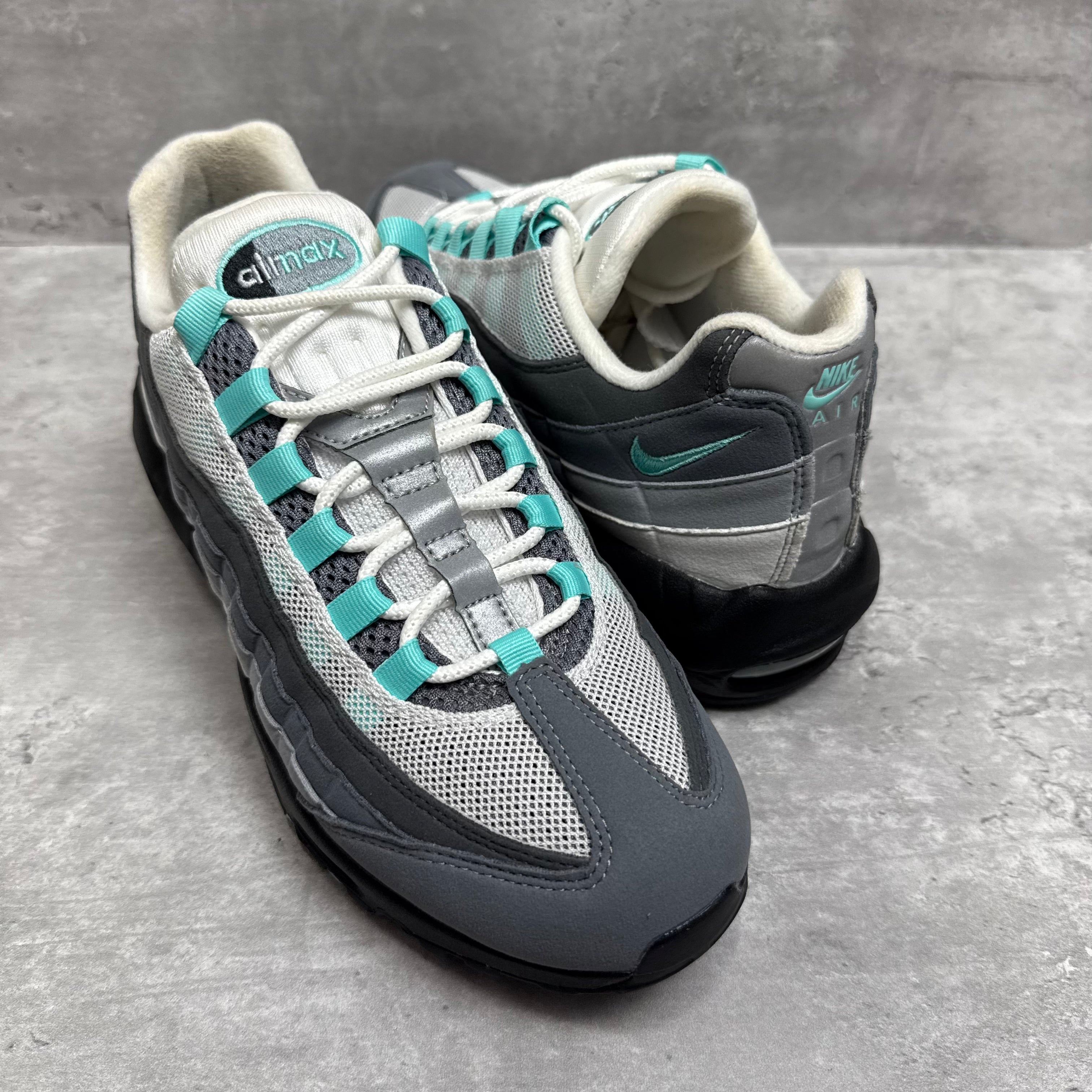 Nike Airmax 95 Hyper Turquoise - Cheshire Creps 