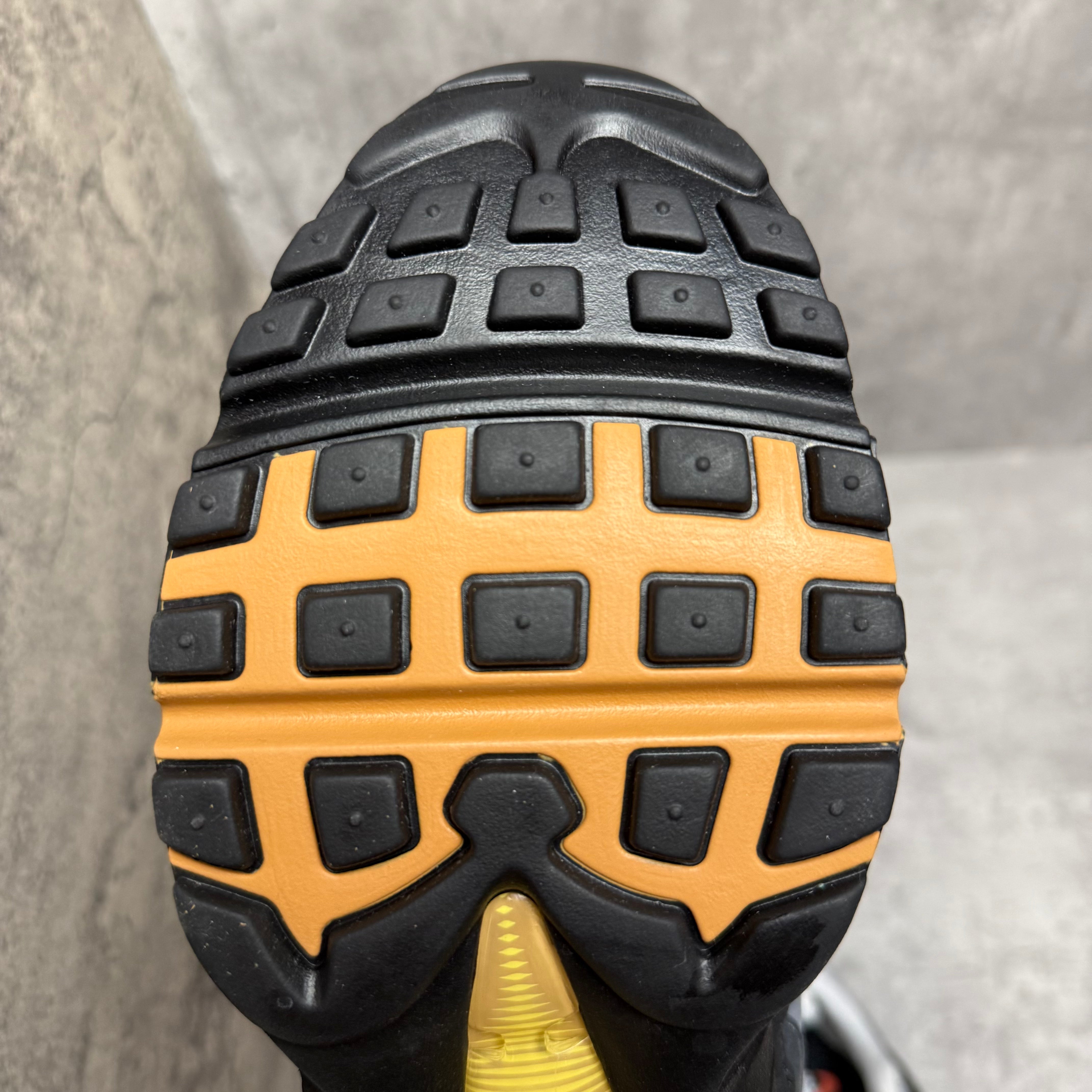 Nike Airmax 95 Icons Yellow Strike - Cheshire Creps 