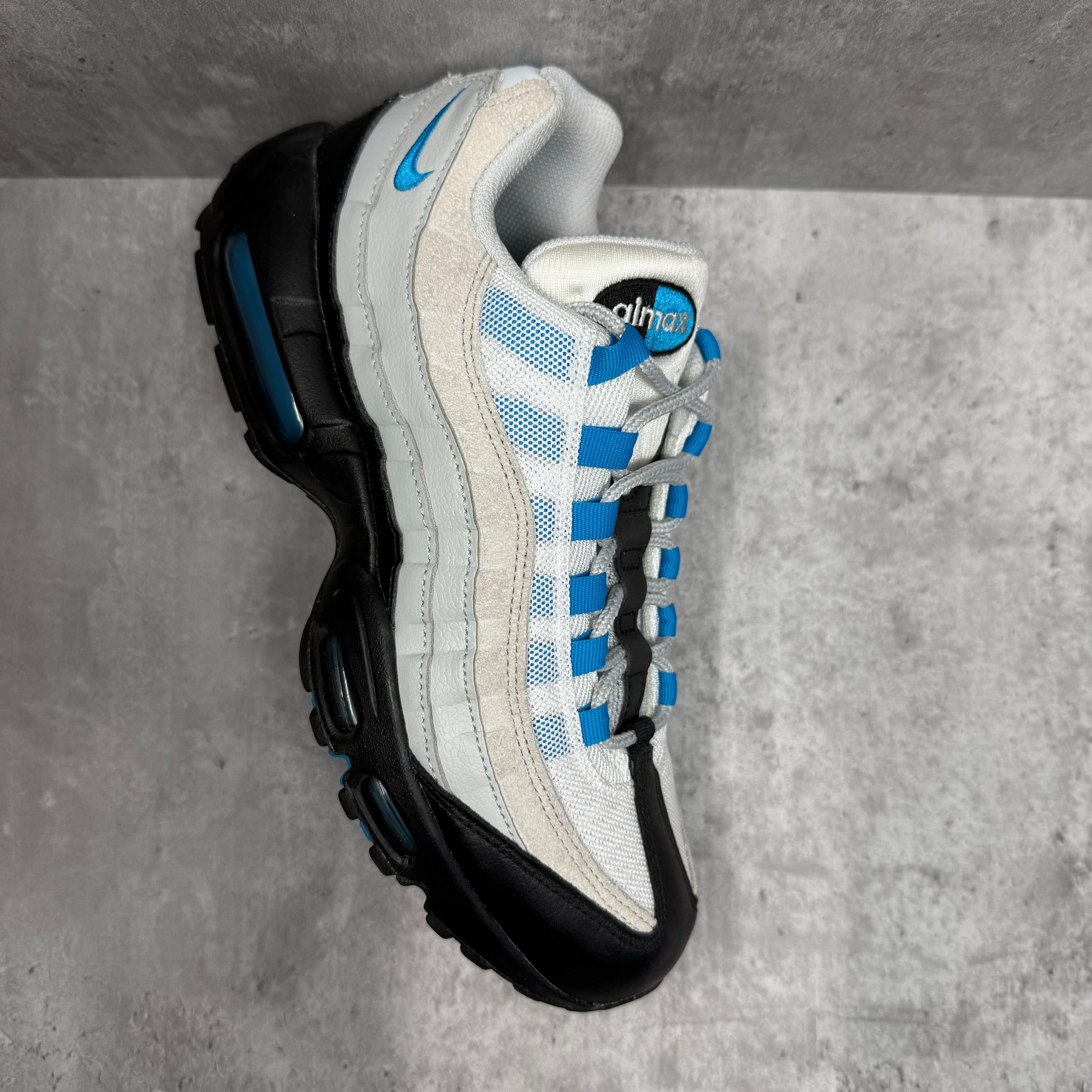 Nike Airmax 95 Laser Blue - Cheshire Creps 