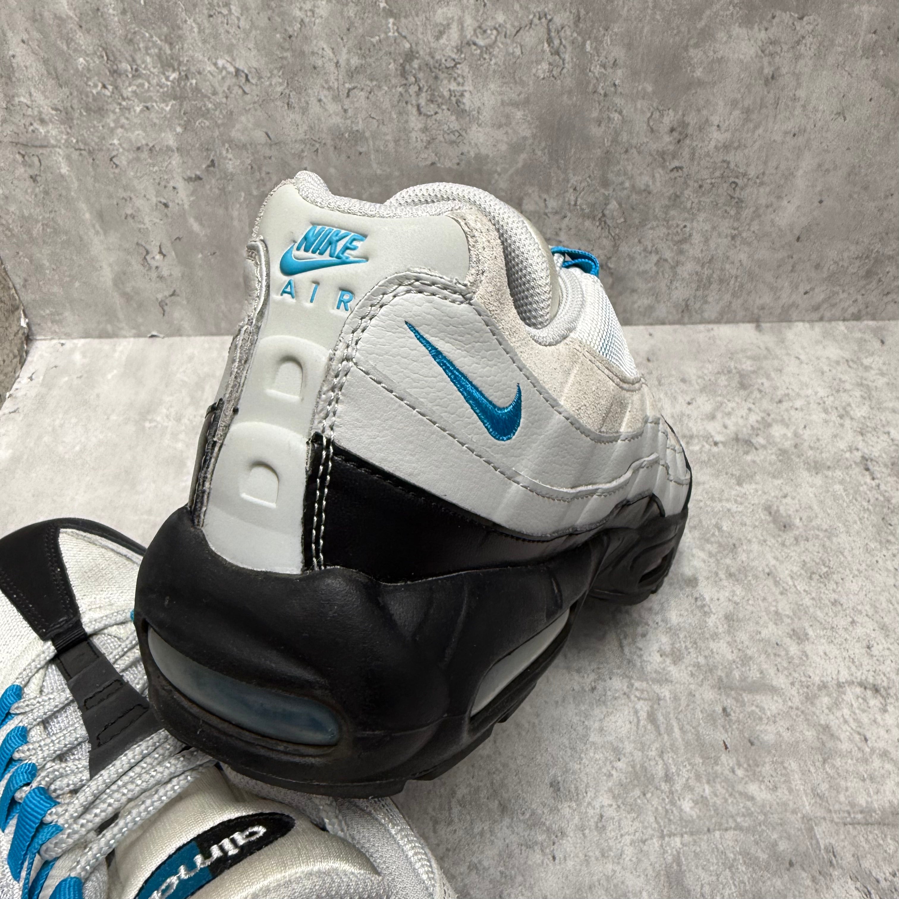 Nike Airmax 95 Laser Blue - Cheshire Creps 