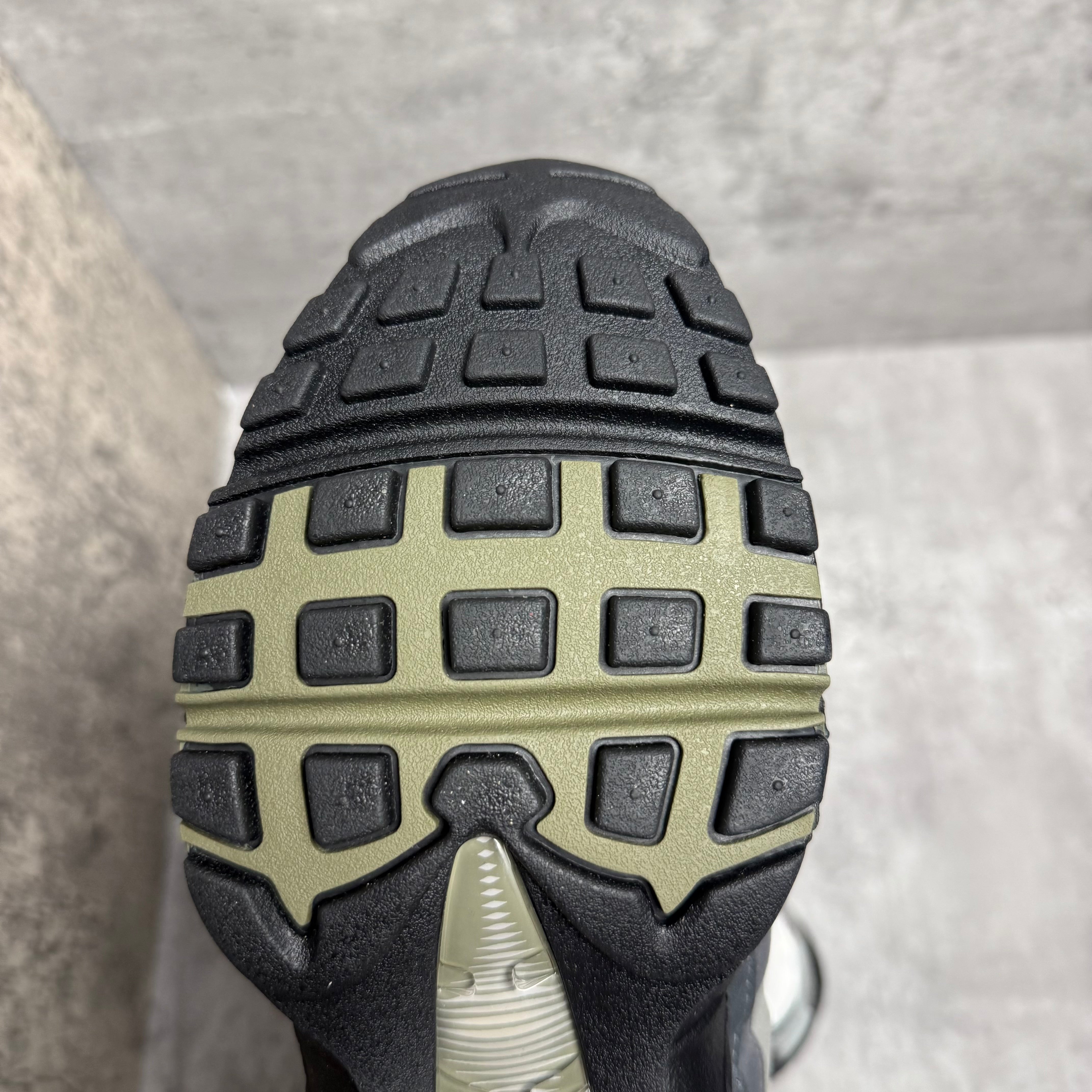 Nike Airmax 95 Medium Olive ‘Big Bubble’ 2025 - Cheshire Creps 