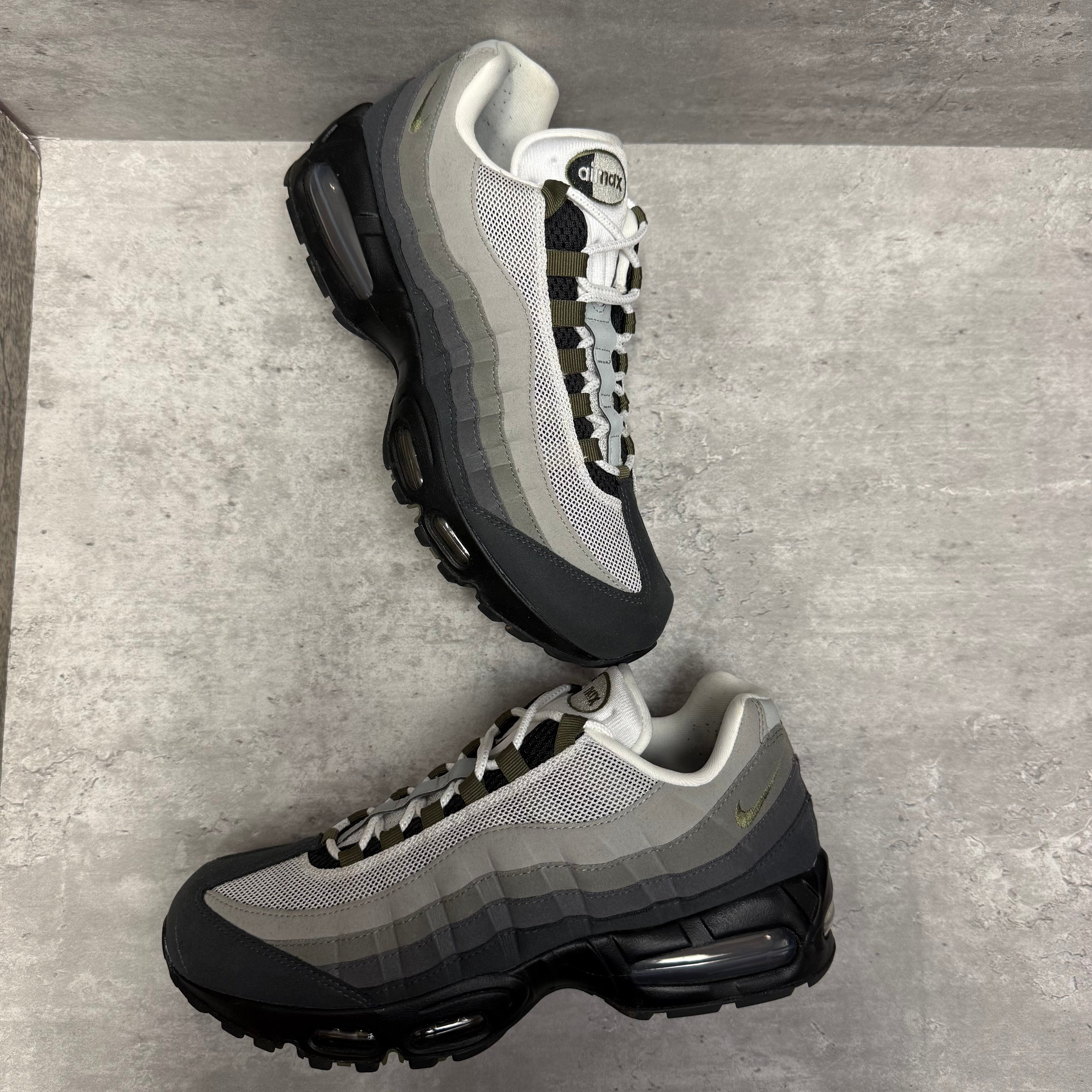Nike Airmax 95 Medium Olive