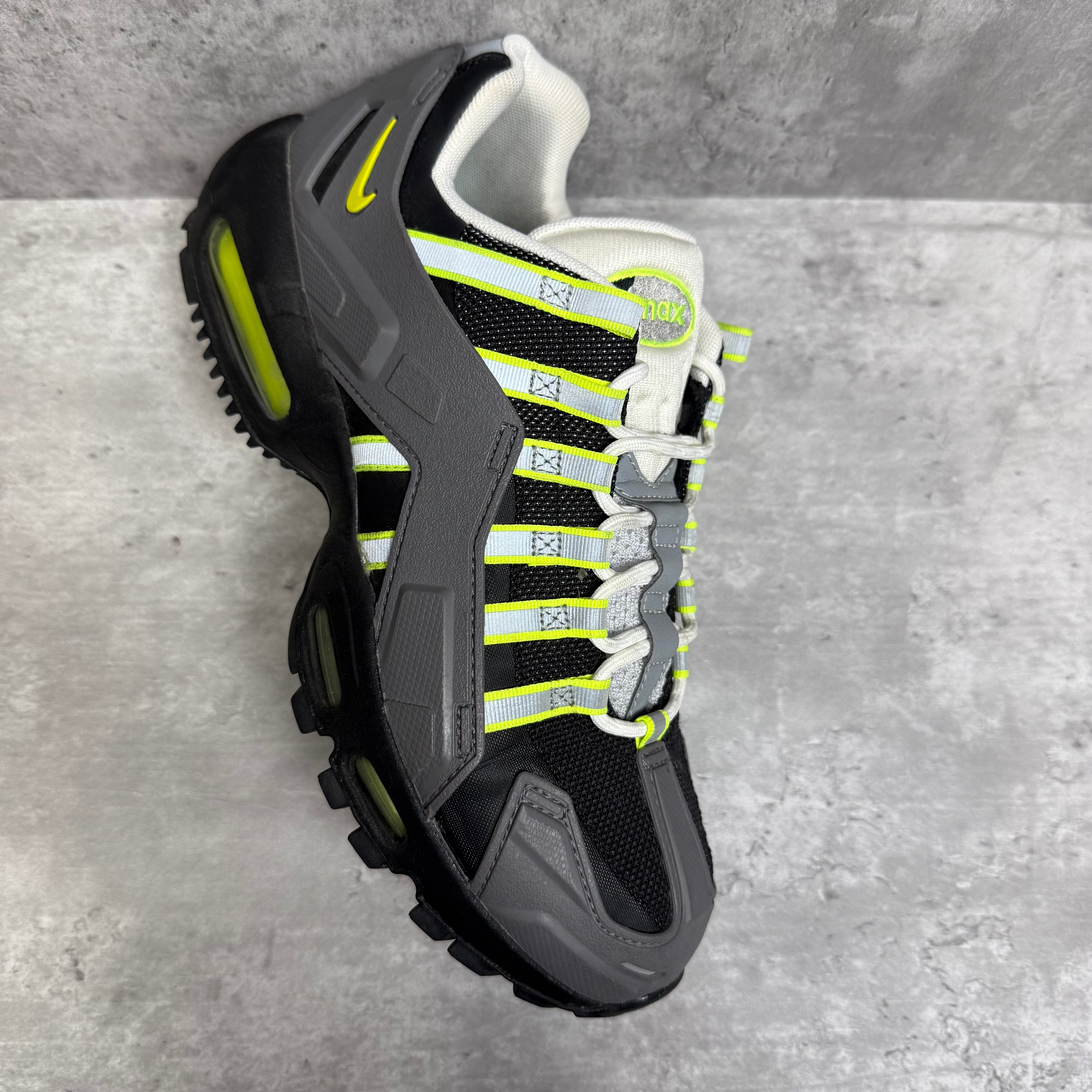 Nike Airmax 95 NDSTRKT Neon - Cheshire Creps 