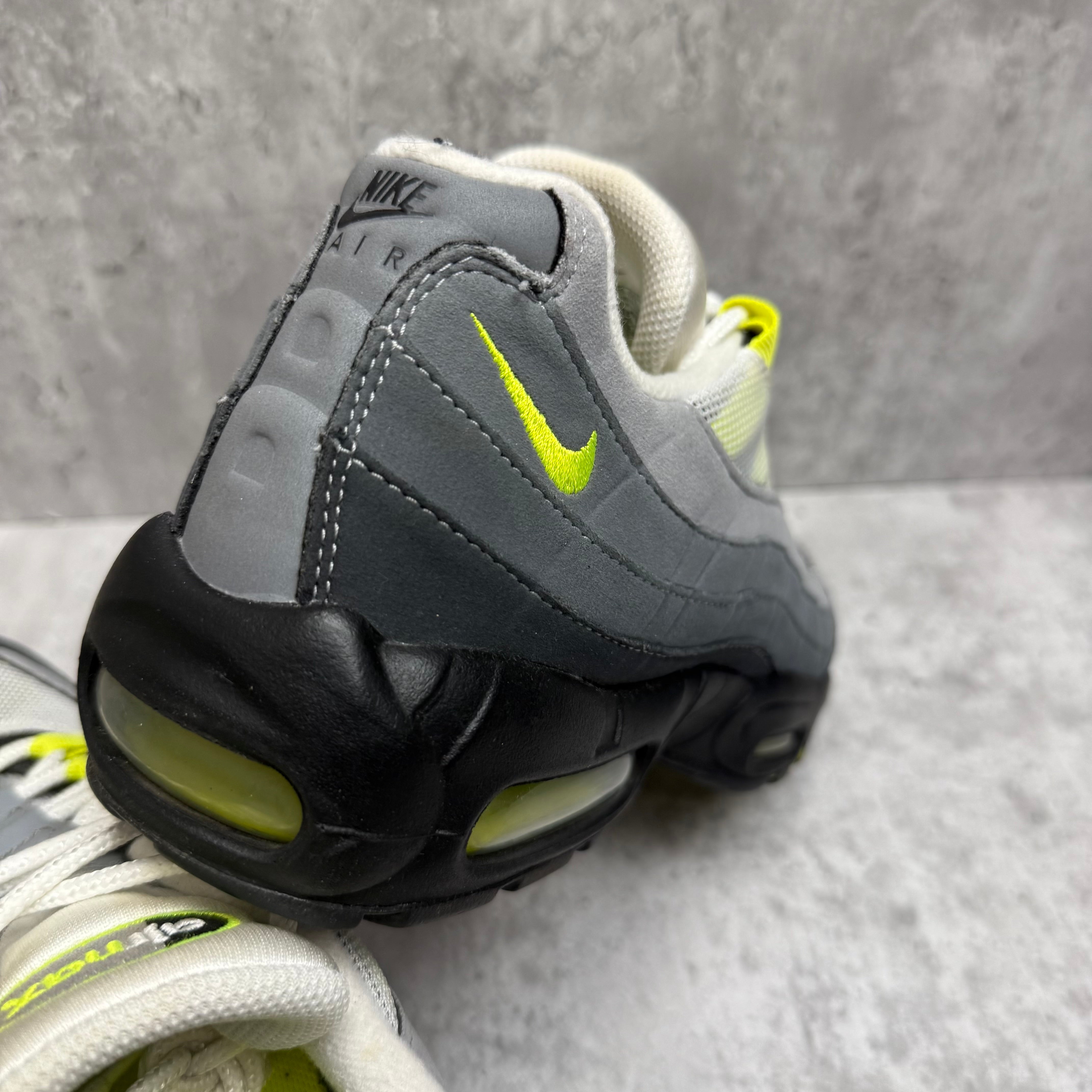 Nike Airmax 95 Neon 2020 - Cheshire Creps 