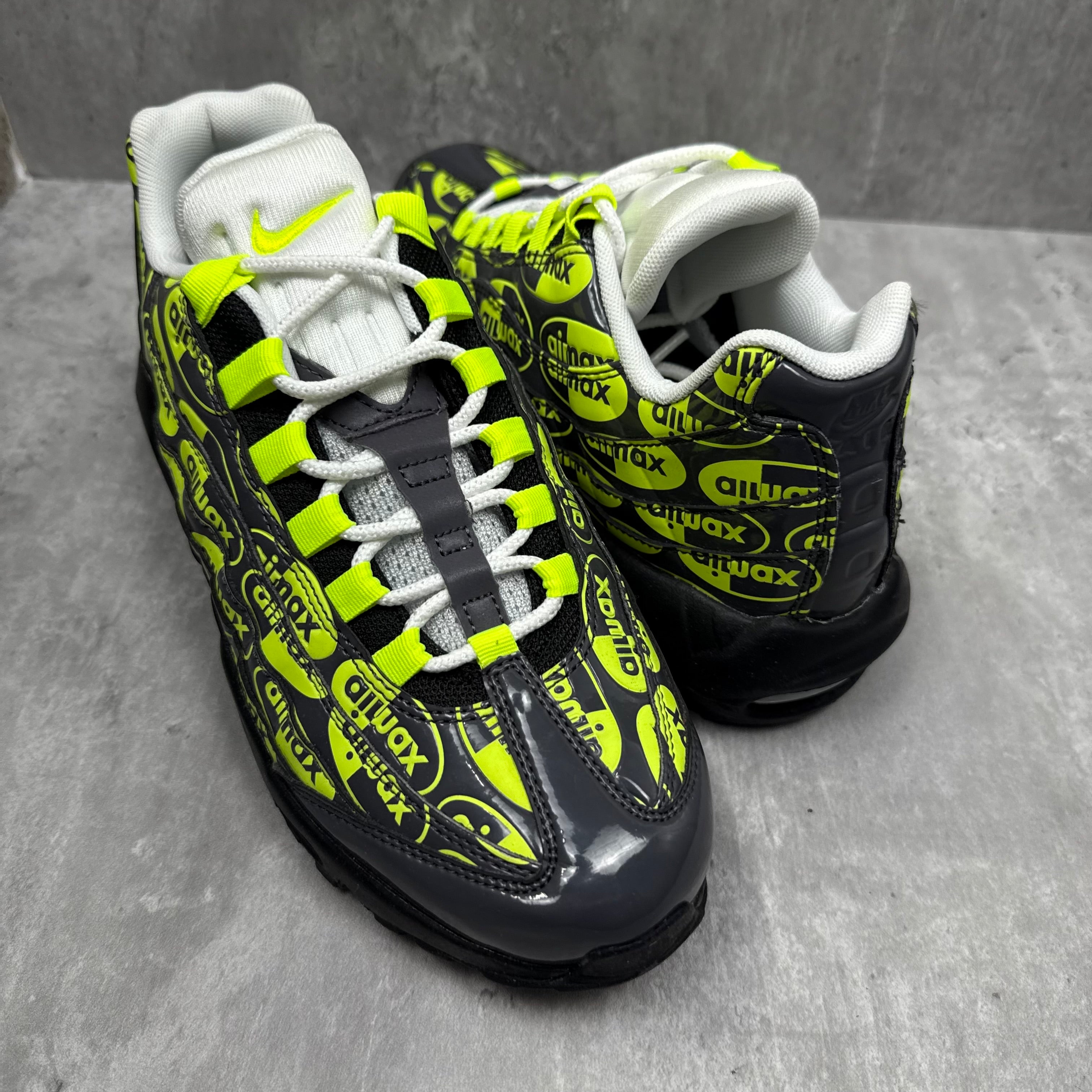 Nike Airmax 95 Neon Logo - Cheshire Creps 