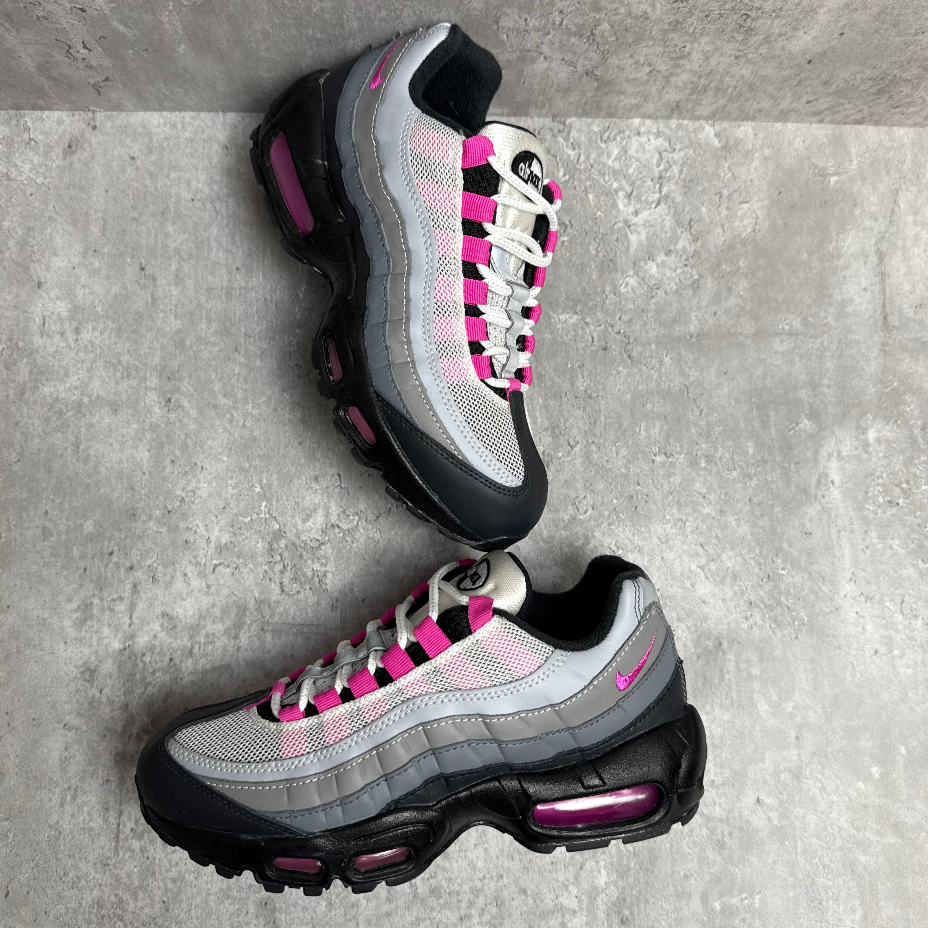 Nike Airmax 95 Nike ID Pink - Cheshire Creps 