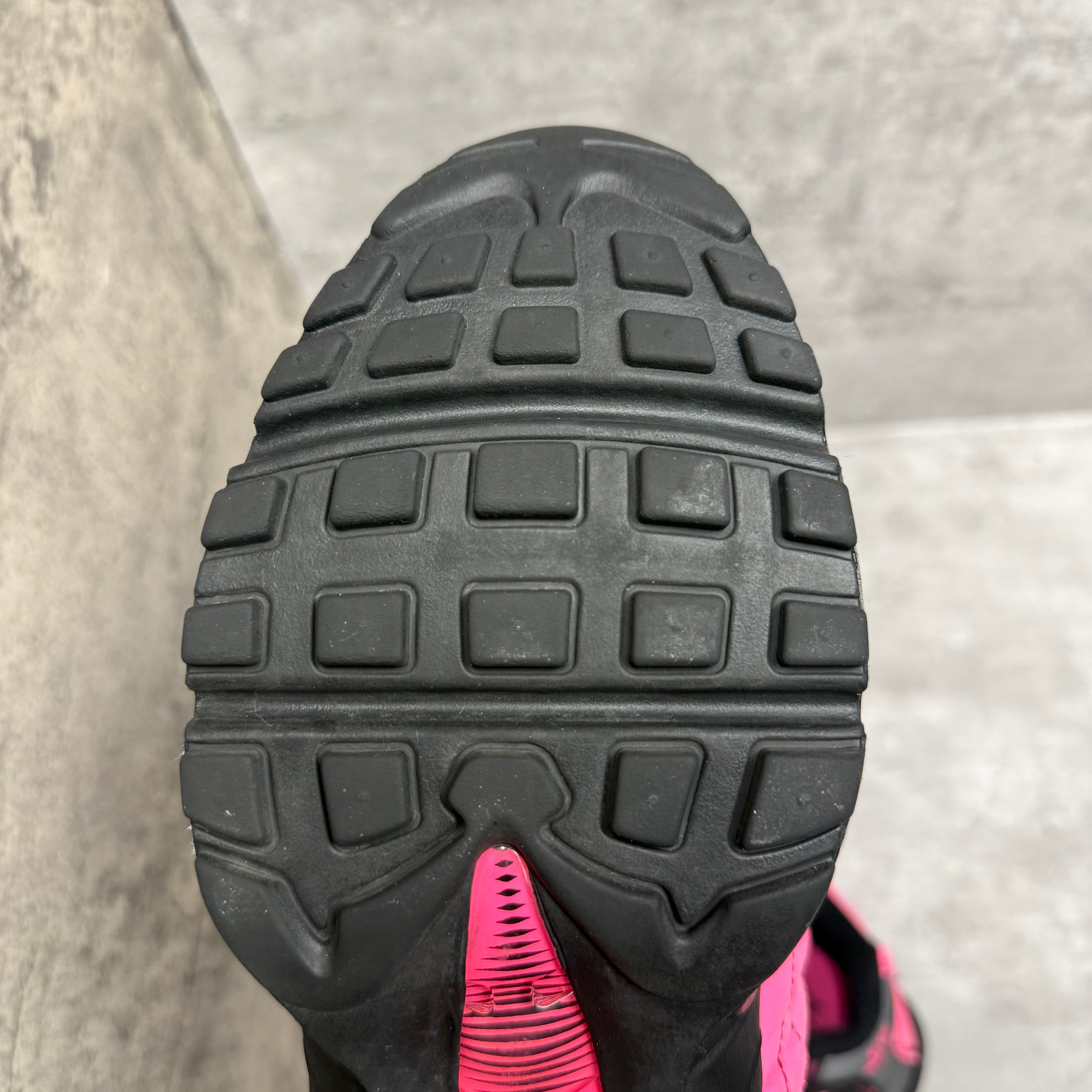 Nike Airmax 95 Pink Blast - Cheshire Creps 