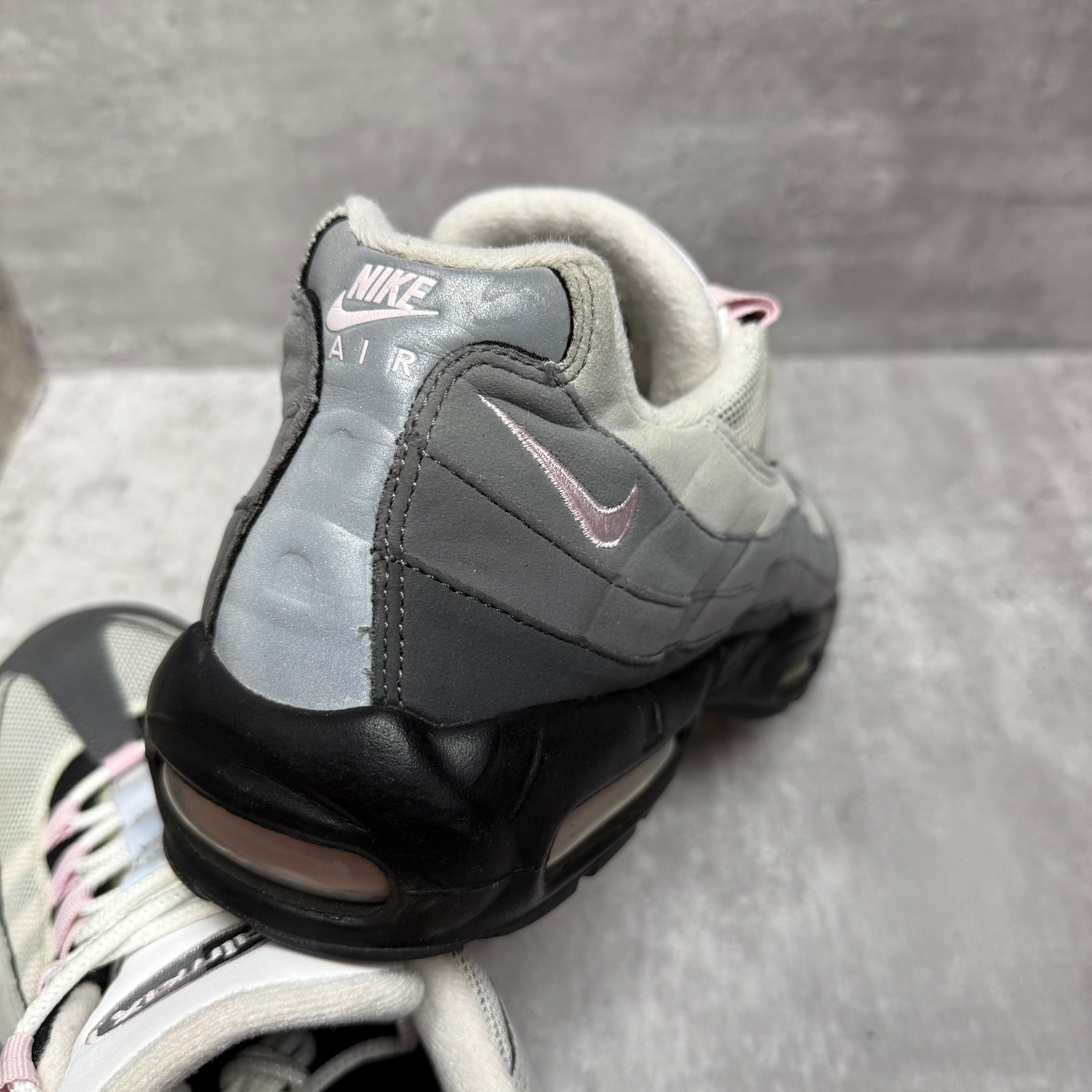 Nike Airmax 95 Pink Foam - Cheshire Creps 