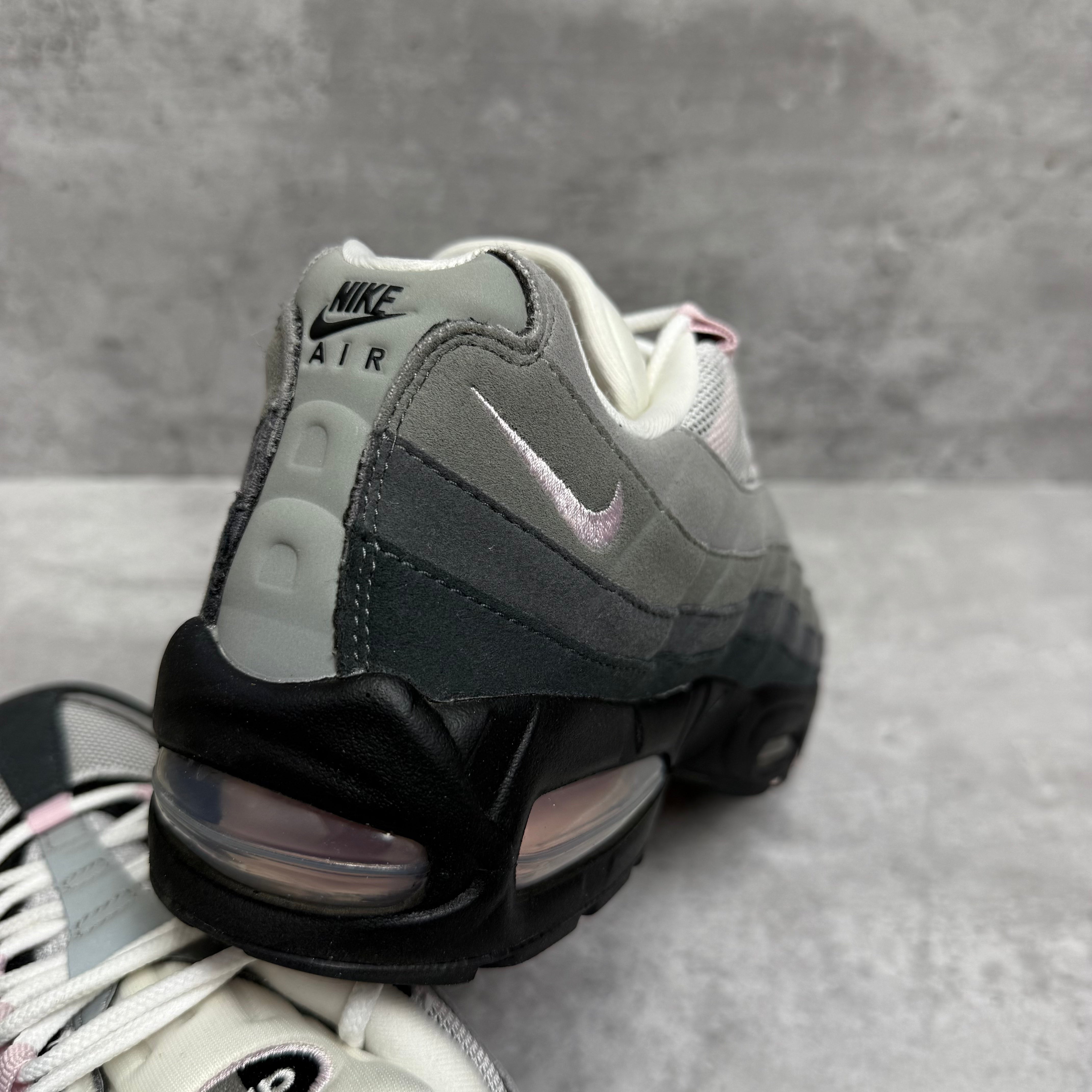 Nike Airmax 95 Pink Foam - Cheshire Creps 