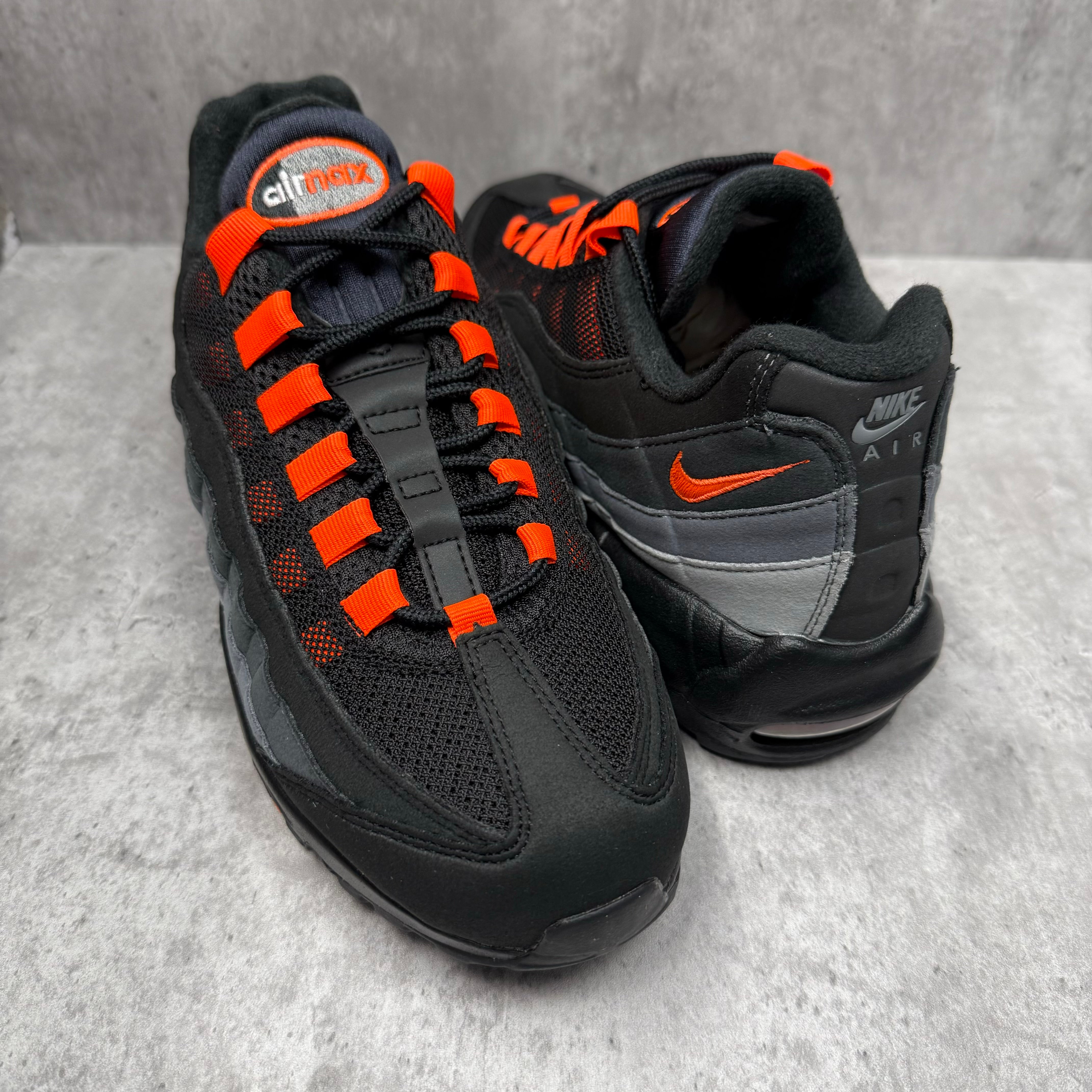 Nike Airmax 95 Reverse Crimson - Cheshire Creps 