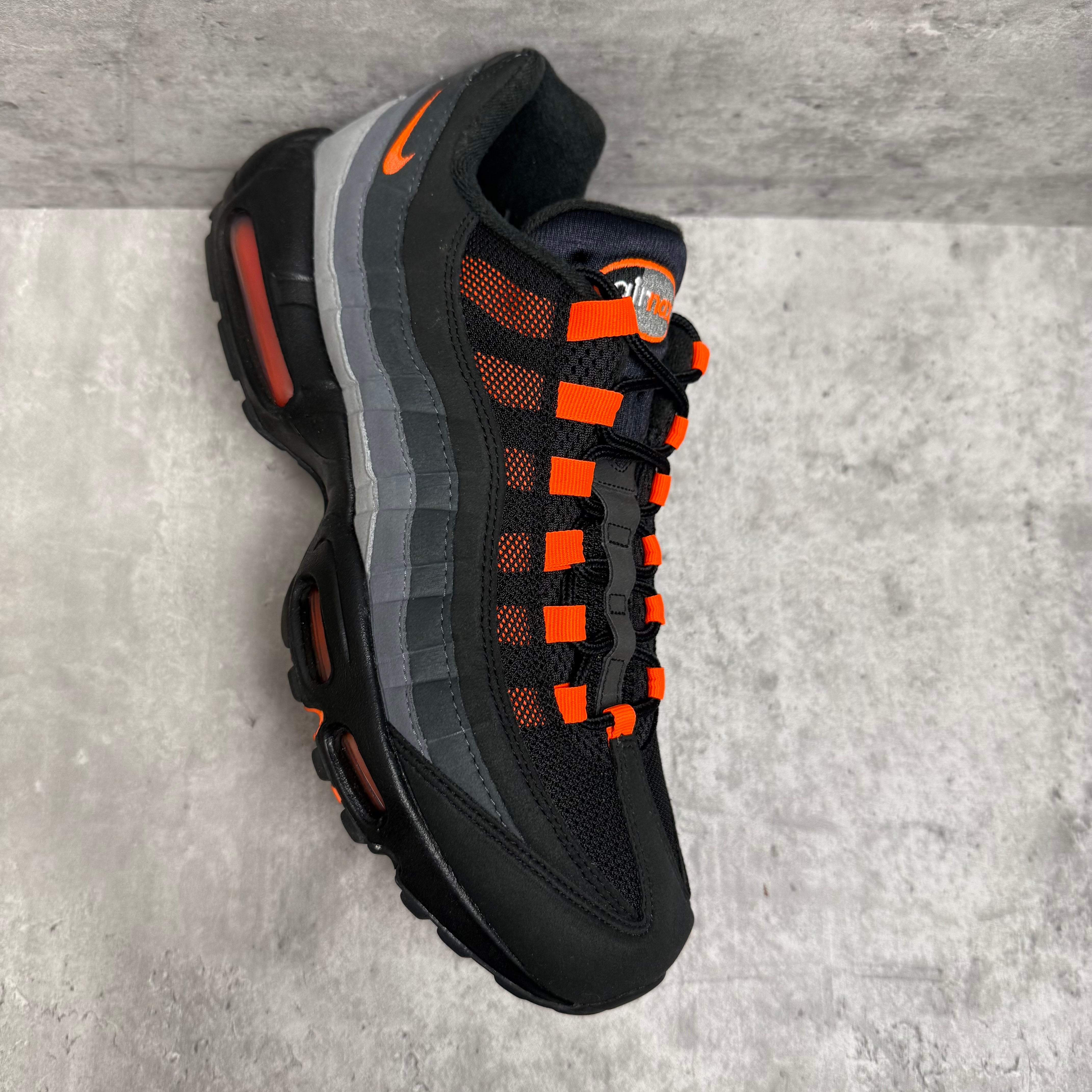 Nike Airmax 95 Reverse Crimson - Cheshire Creps 